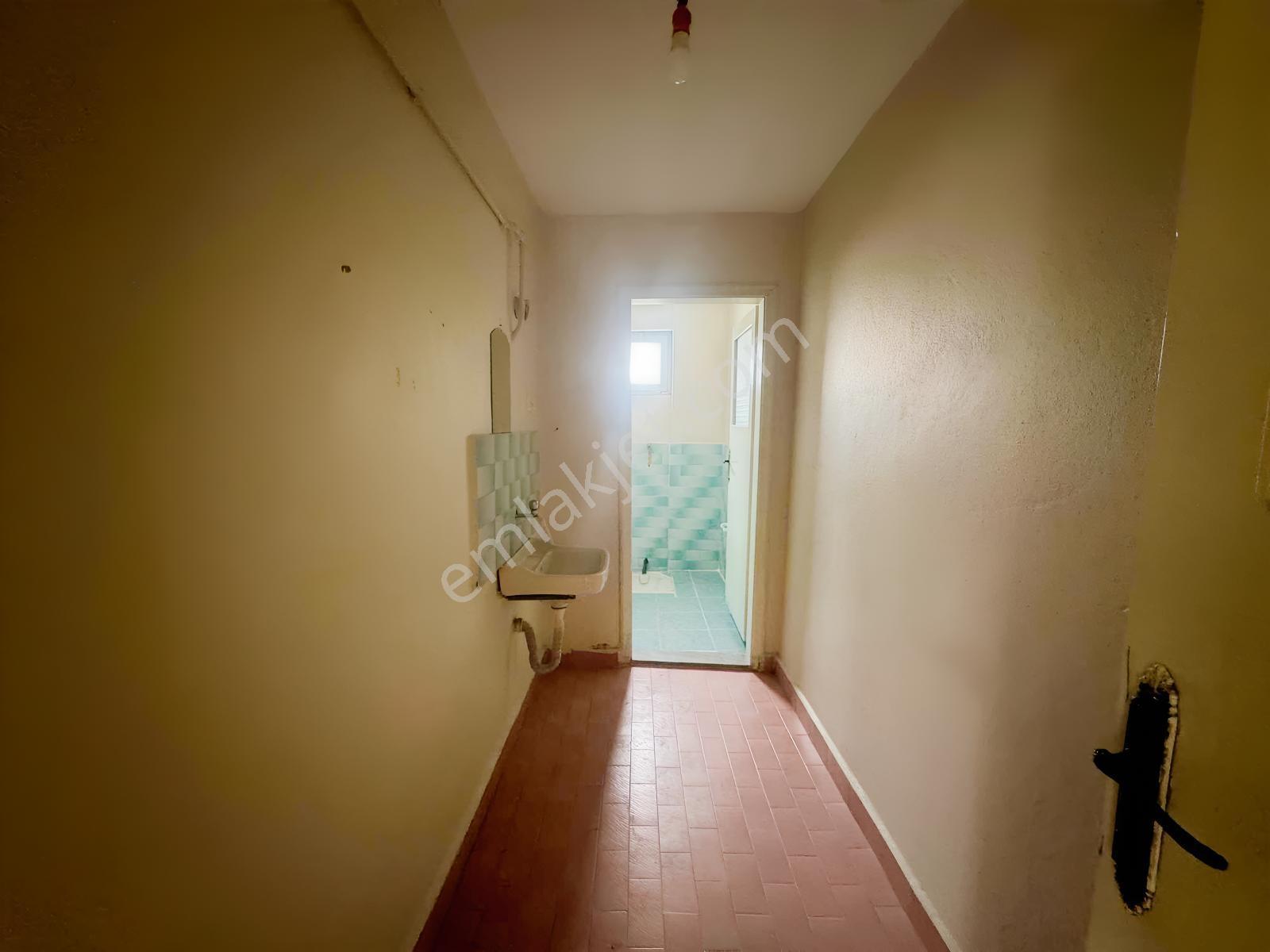 Remax Dem'den Yeni Mahallede 627 M² 3 Kat İmarlı Arsa - Görsel 16