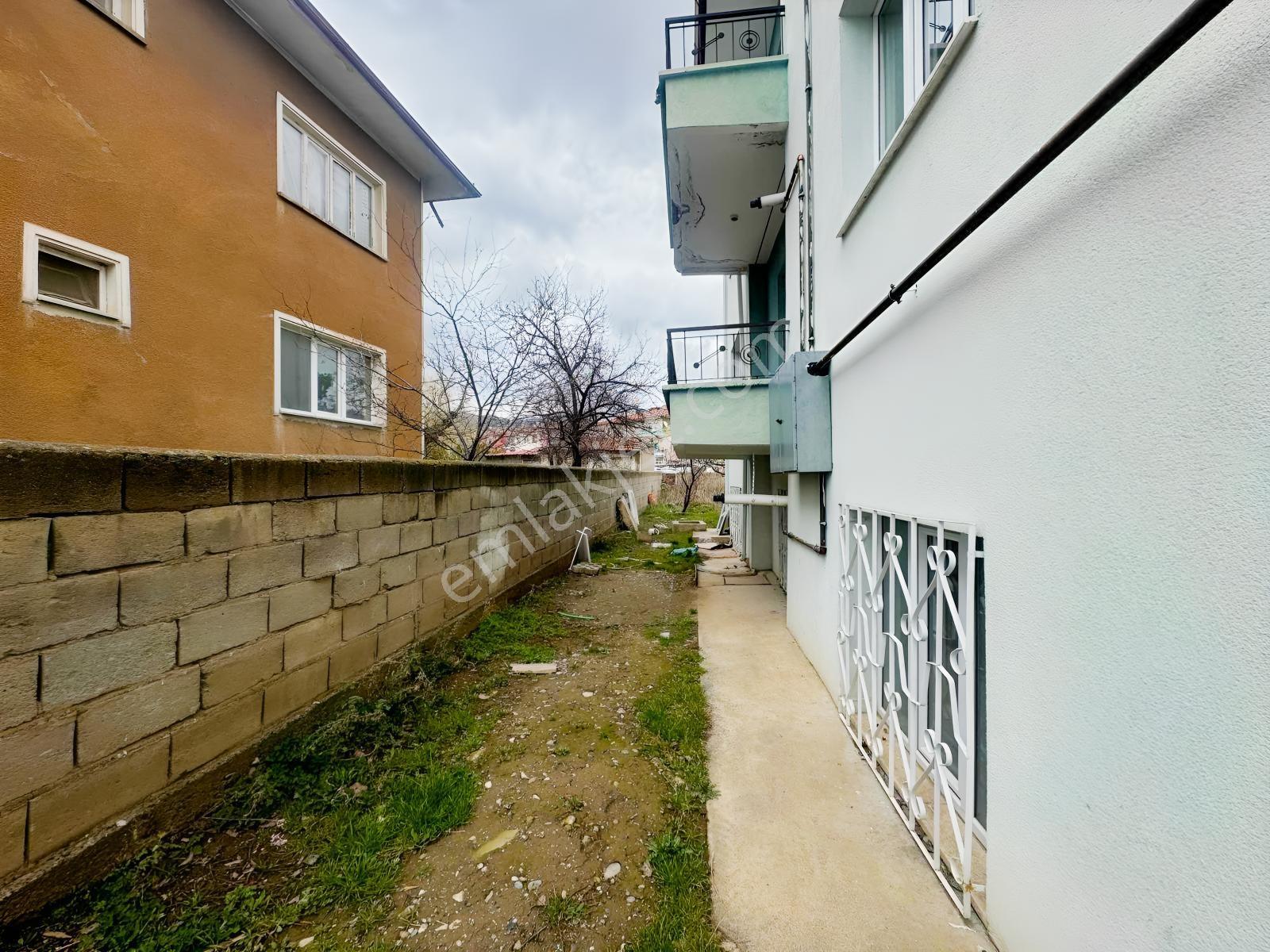 Remax Dem'den Yeni Mahallede 627 M² 3 Kat İmarlı Arsa - Görsel 7