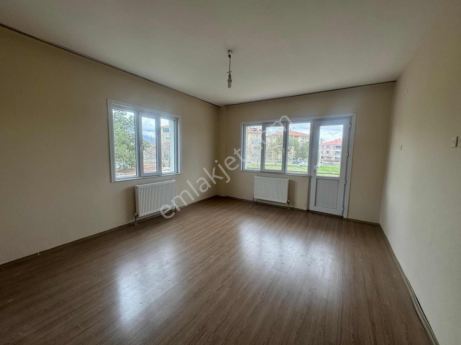 Remax Dem'den Yeni Mahallede 627 M² 3 Kat İmarlı Arsa - Görsel 11