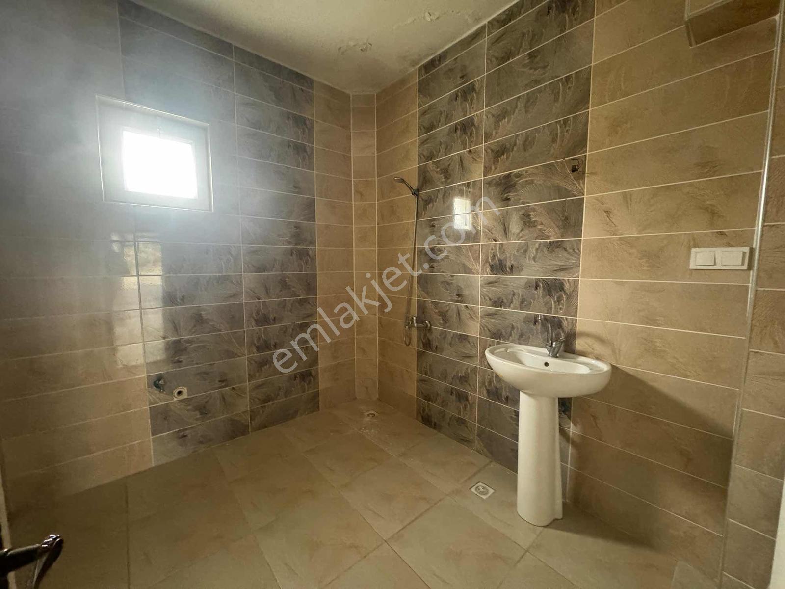Remax Dem'den Yeni Mahallede 627 M² 3 Kat İmarlı Arsa - Görsel 8