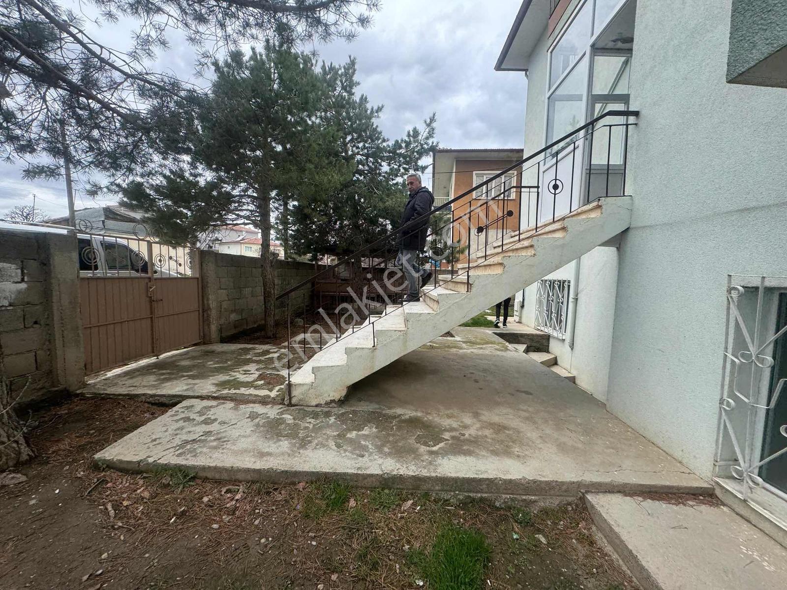 Remax Dem'den Yeni Mahallede 627 M² 3 Kat İmarlı Arsa - Görsel 5