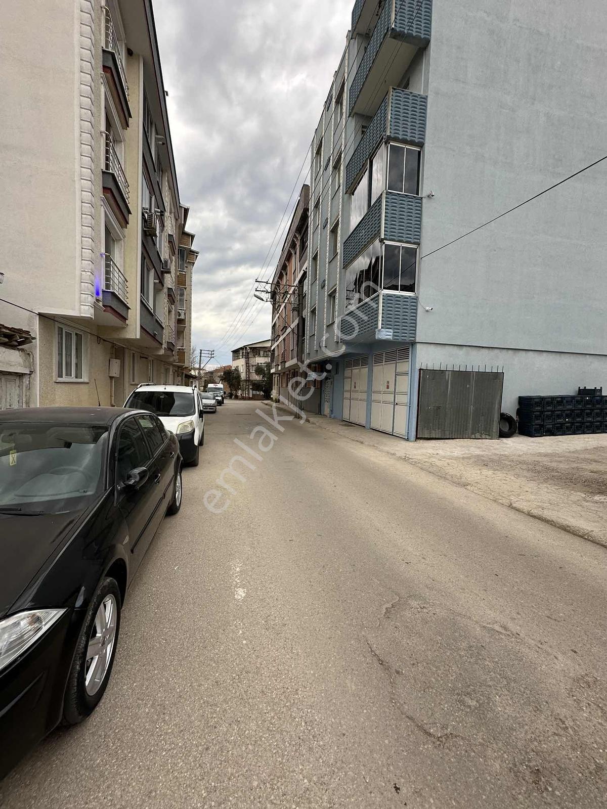 Karacabey Hüdavendigar Mahallesinde Satılık Müstakil Ev - Görsel 3