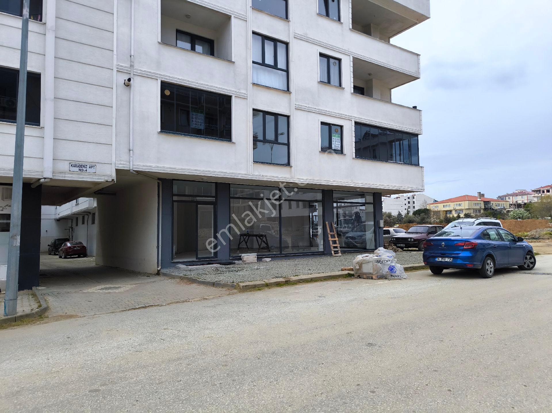 Armutlu Merkezde 3+1 Ebeveyn Banyolu - Görsel 23
