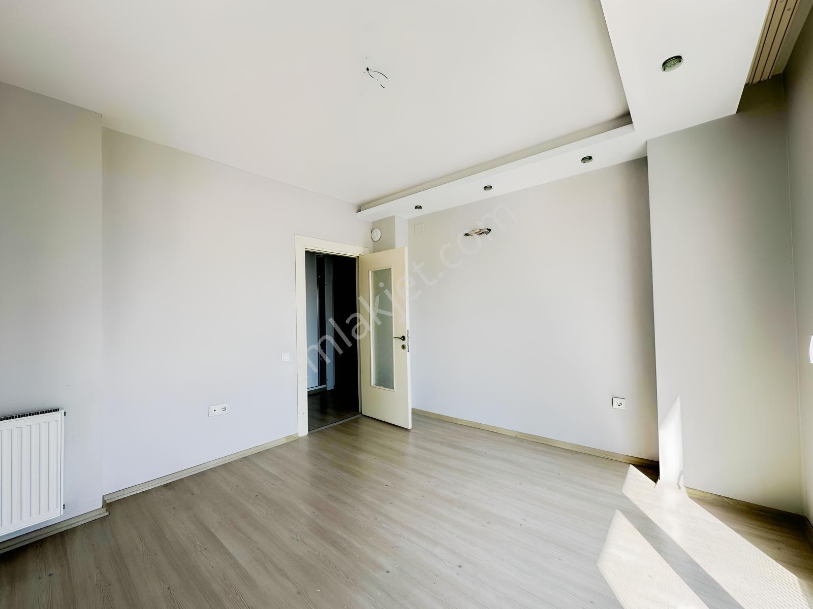 Yaşardoğu Cad. Mükemmel Lokasyon Ferah Ve Kapanmaz Cepheli 3+1 - Görsel 29