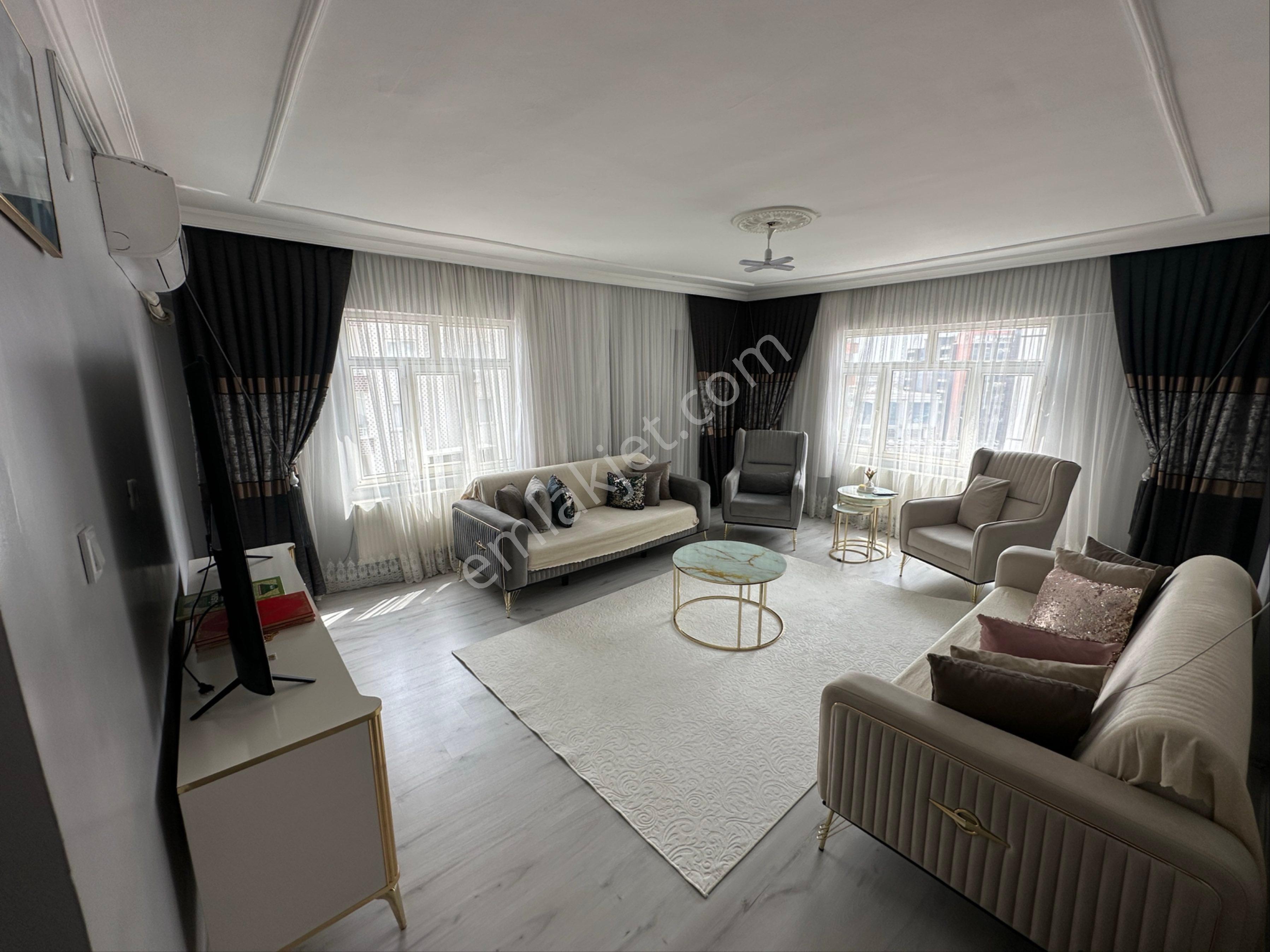 İçi Full Yapılı Satılık Daire
