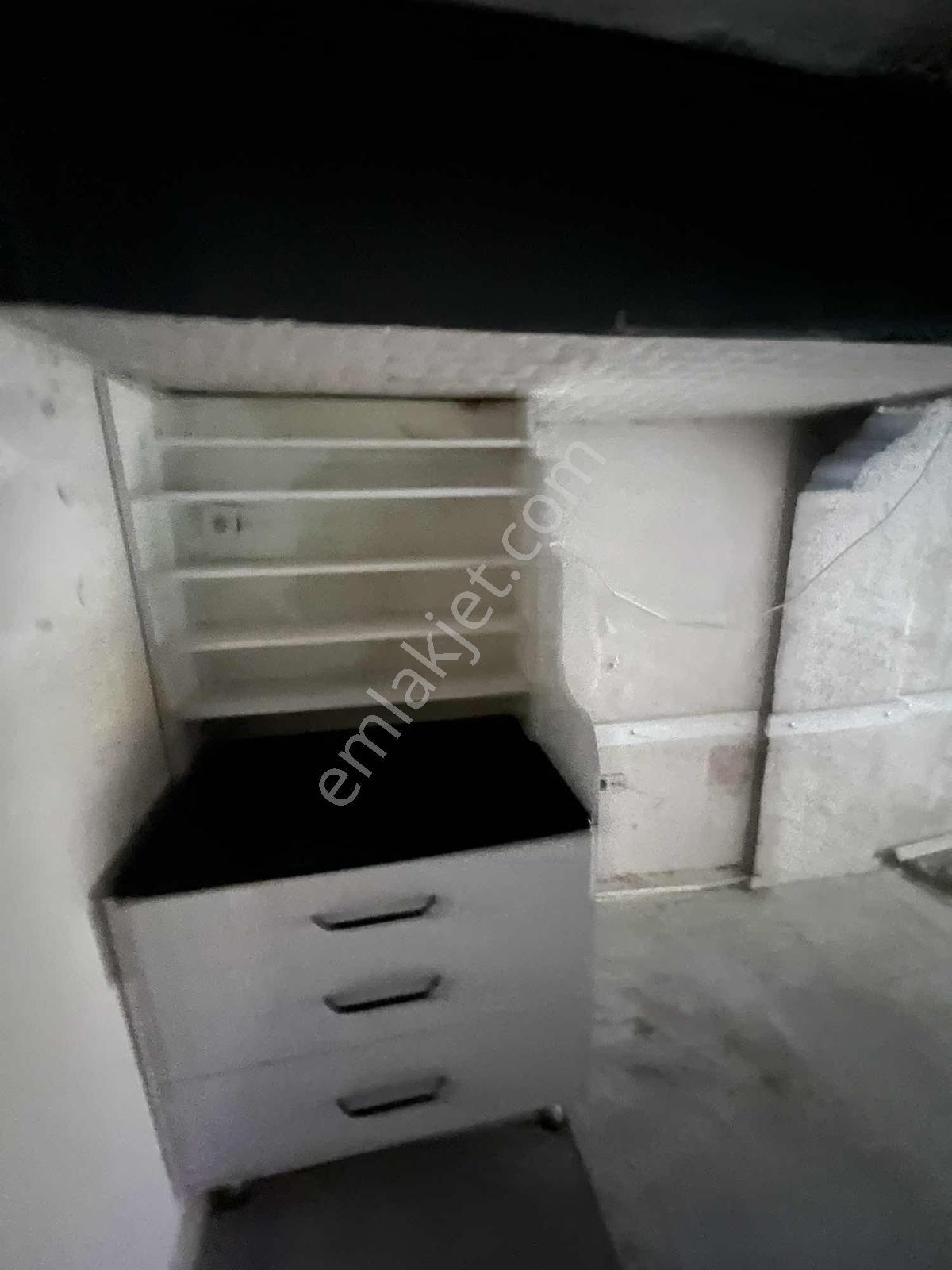 Karşıyaka Cami Yanında 36 M2 Batarlı Bacalı Hava Parasız Dükkan - Görsel 12