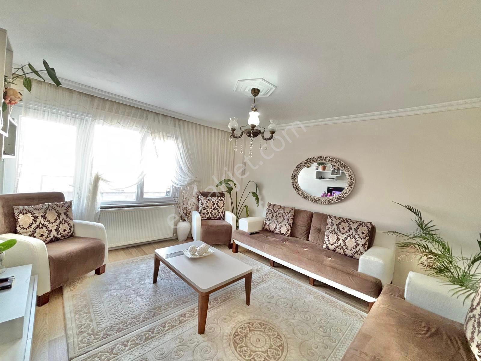 İmren Gayrimenkulden Yeşilova Mh. 3+1 150 M2 Emsalsiz Genişlikte Geniş Teraslı Lüks Daire