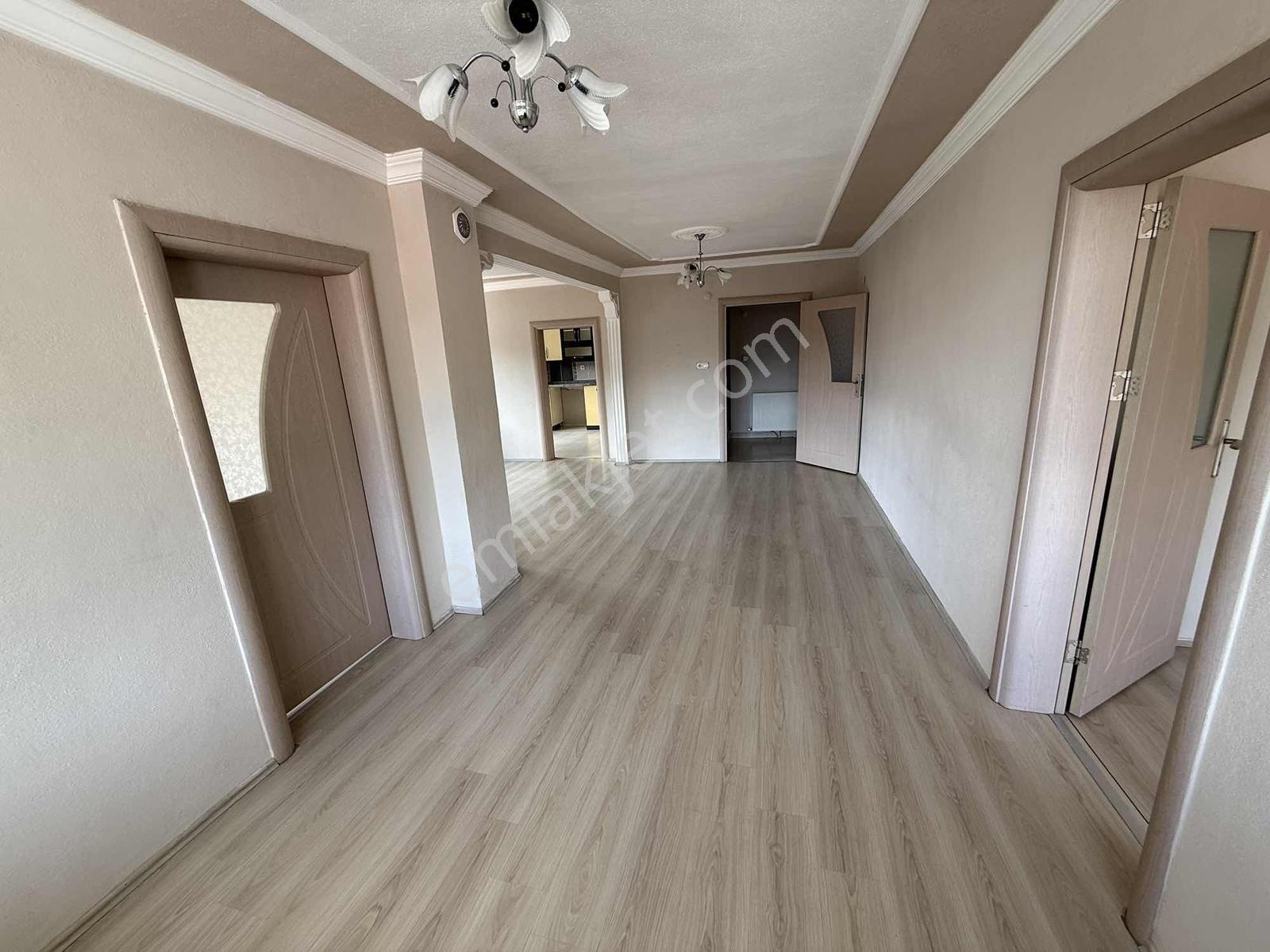 3+1 Hasanbey Mahallesin De Kıbrıs Caddesi - Görsel 9