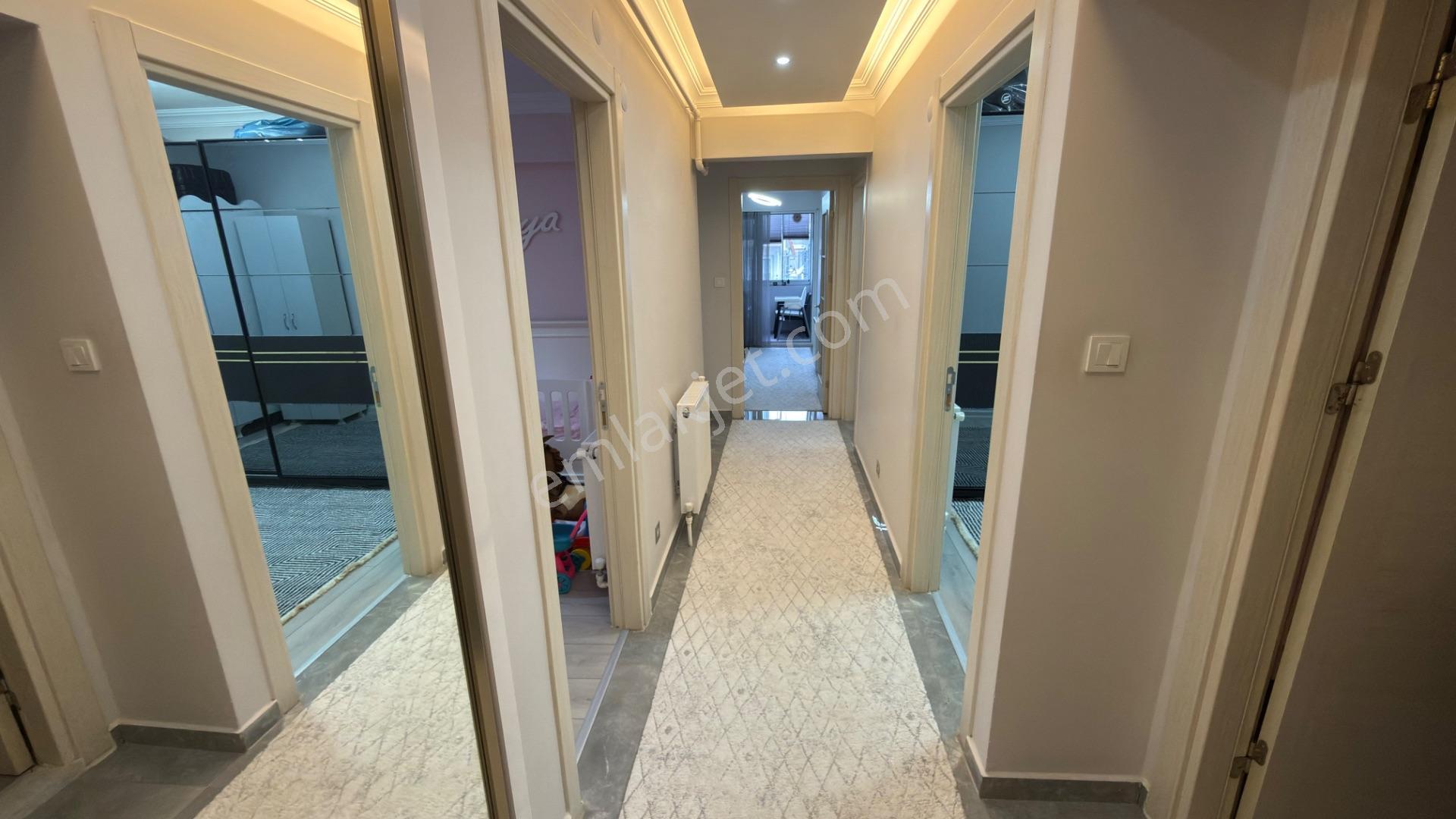 İzmir Karabağlar Güneşli Mah. İzmir Park Avm Arkası 3+1 Doğalgazlı Otoparklı Masrafsız Daire - Görsel 24