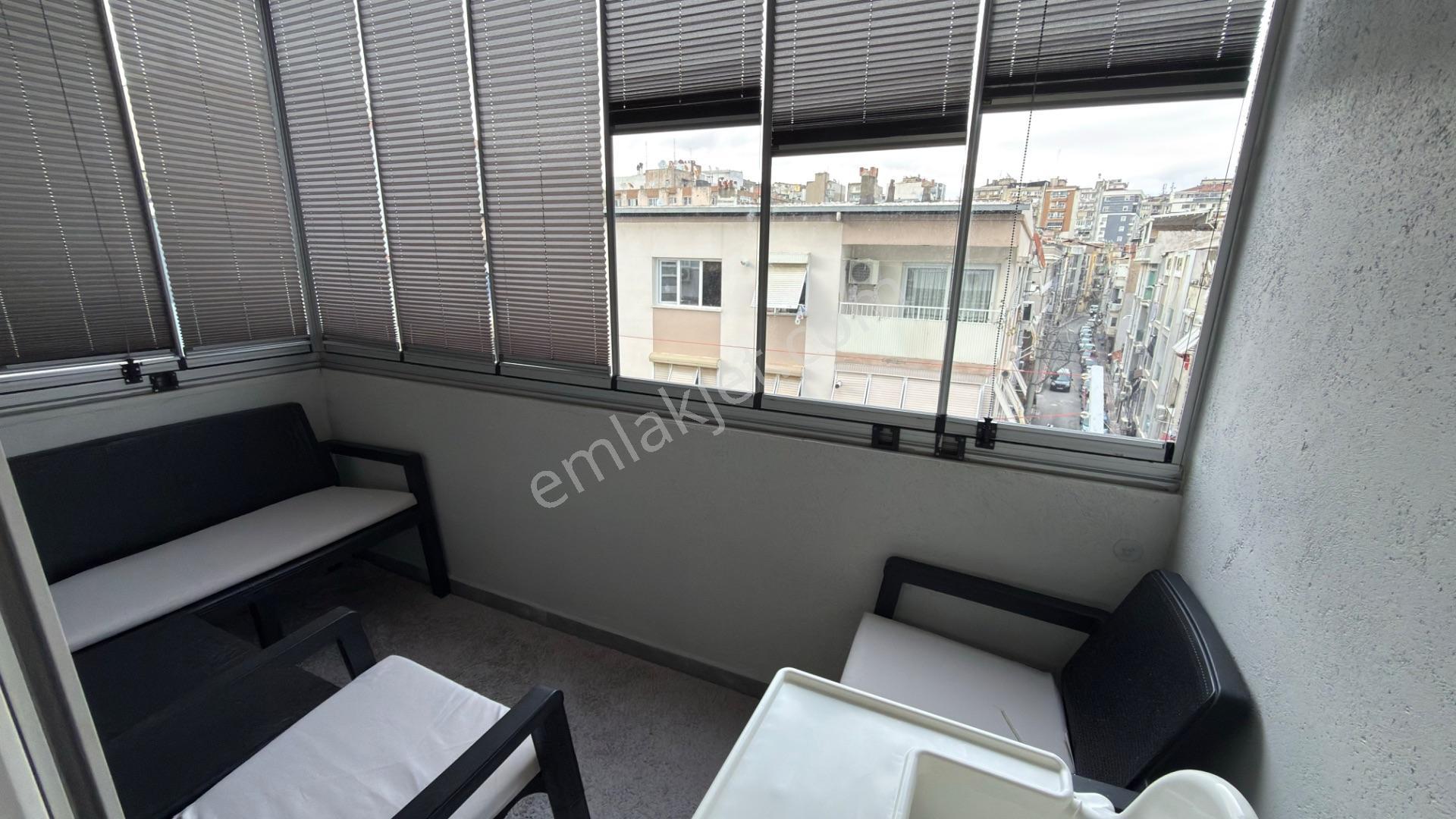İzmir Karabağlar Güneşli Mah. İzmir Park Avm Arkası 3+1 Doğalgazlı Otoparklı Masrafsız Daire - Görsel 11