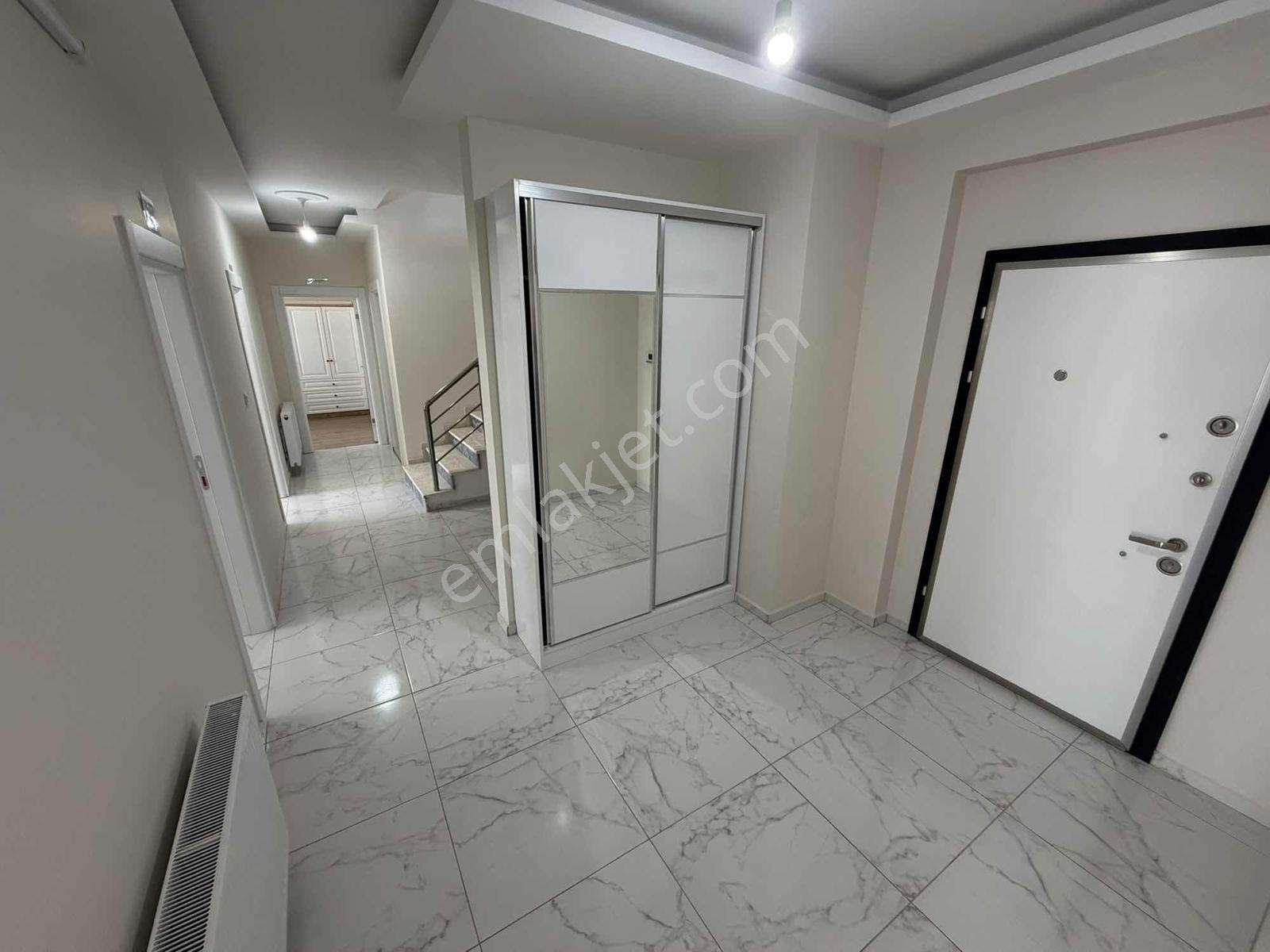Onmax Merkez'de Satılık 5+1 300 M2 Ultra Geniş Lüx Dubleks Daire - Görsel 24