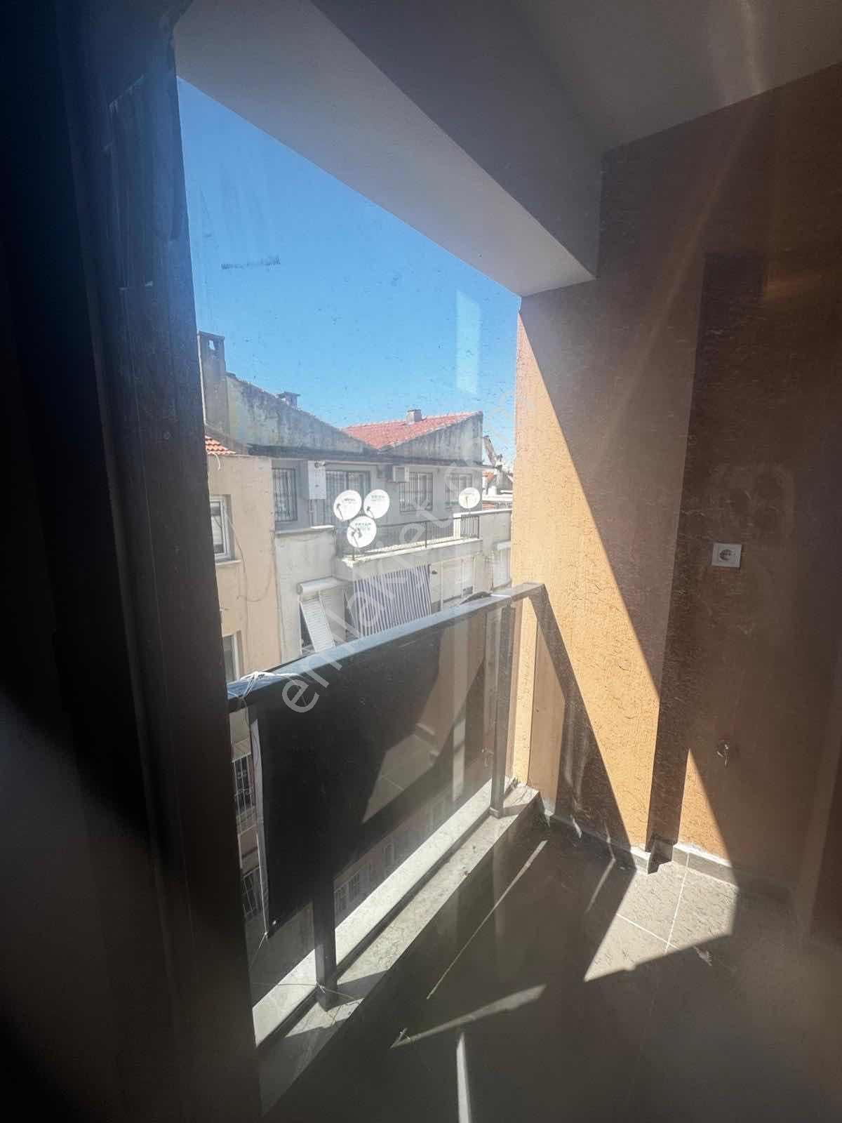 Hatay Noktada Yeni Bina 2 + 1 Asansörlü Çift Cepheli - Görsel 6