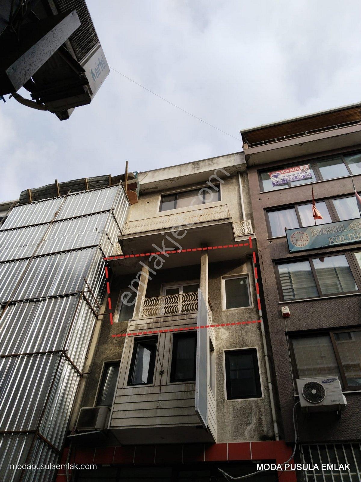 Kadıköy'de Merkezi Konumda 2+2, 53 M2 Wc, Mutfak, Balkonlu Ofis - Görsel 3