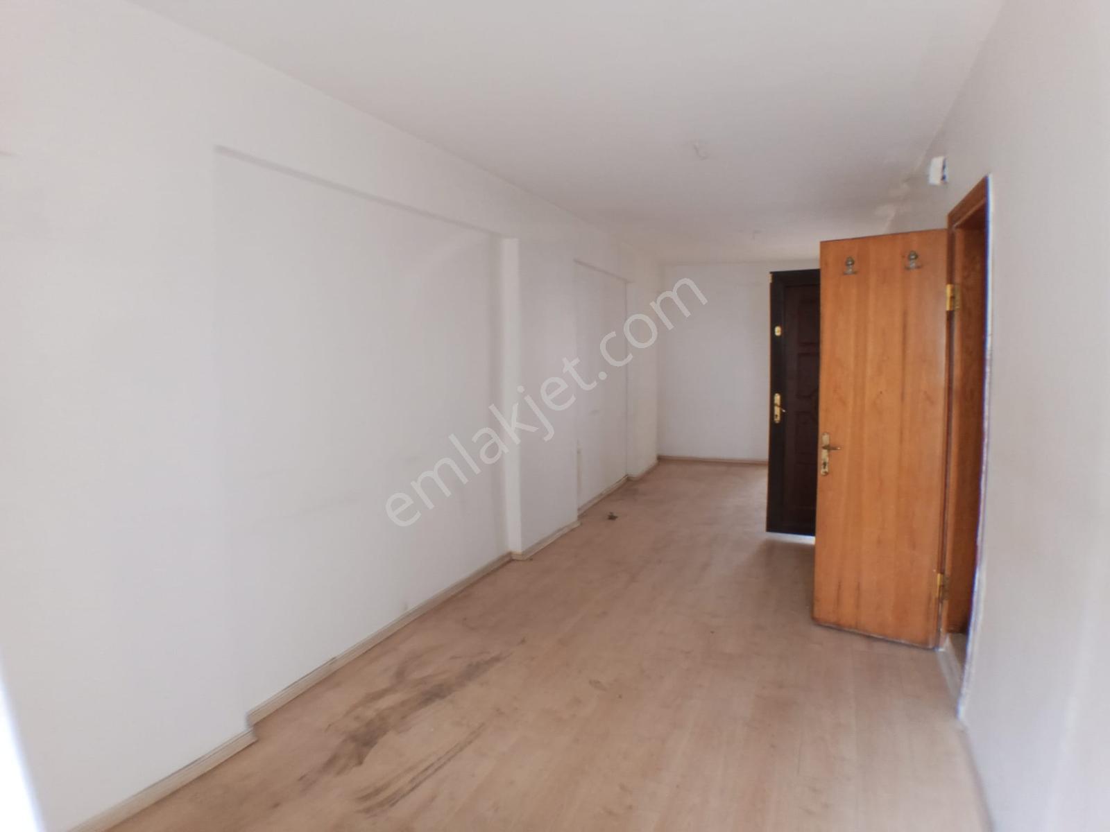 Kadıköy'de Merkezi Konumda 2+2, 53 M2 Wc, Mutfak, Balkonlu Ofis - Görsel 16