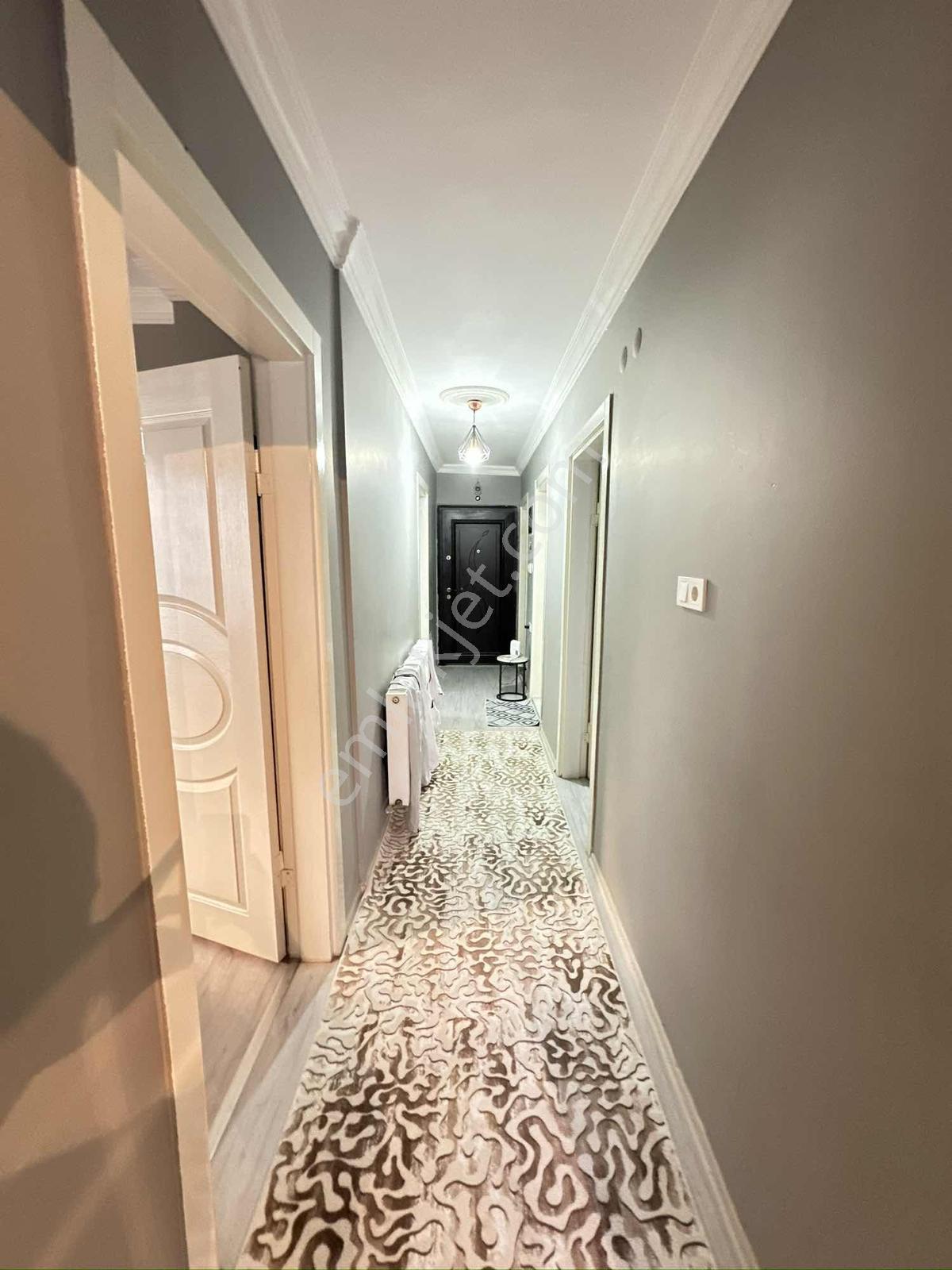 Karabağlar'da Site İçi 3+1 125 M2 Bakımlı Satılık Daire - Görsel 4