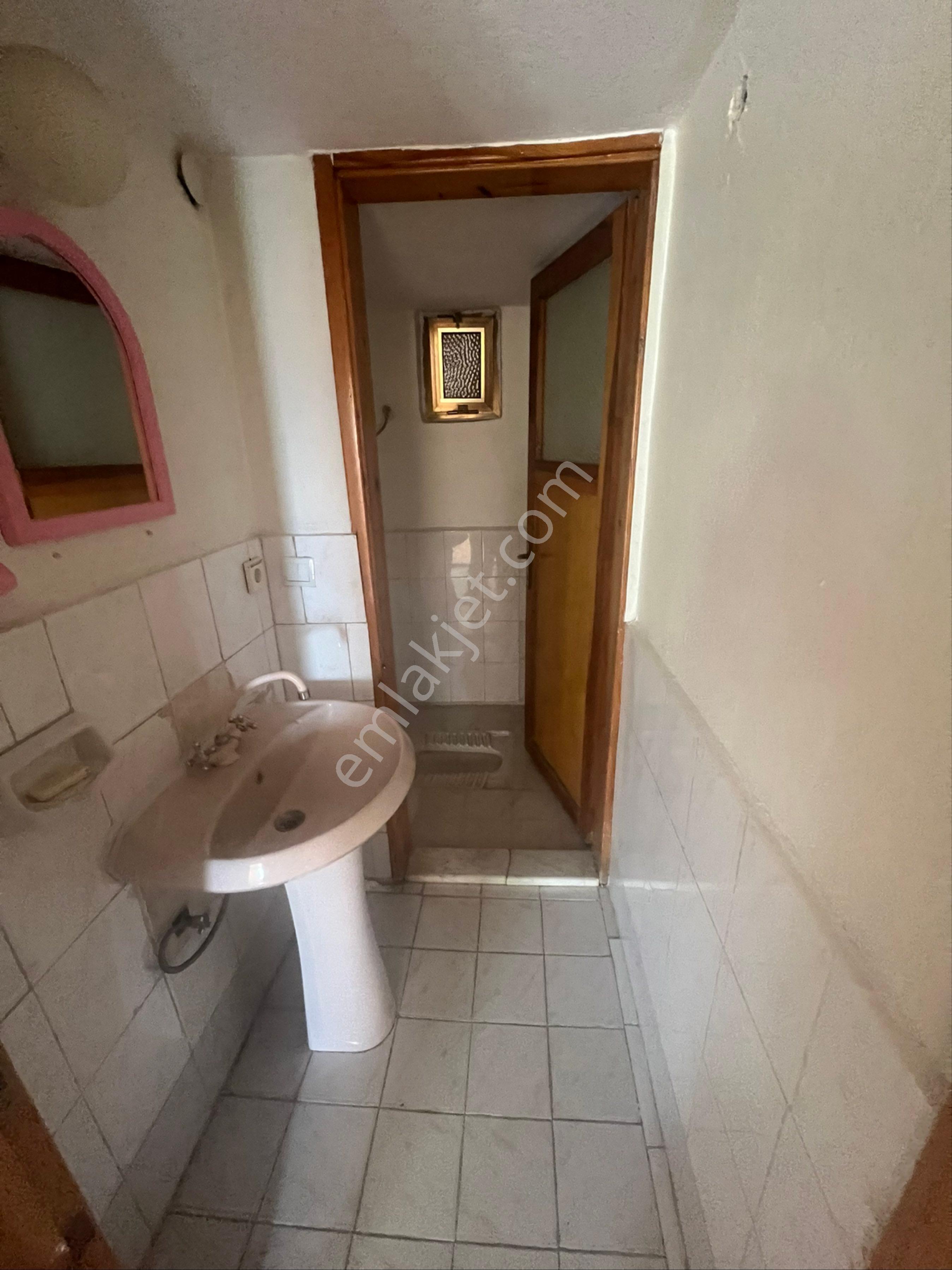Kiralık Daire Fatih Mahallesi’nde 2 + 1 Yüksek Zemin Doğalgazlı - Görsel 19
