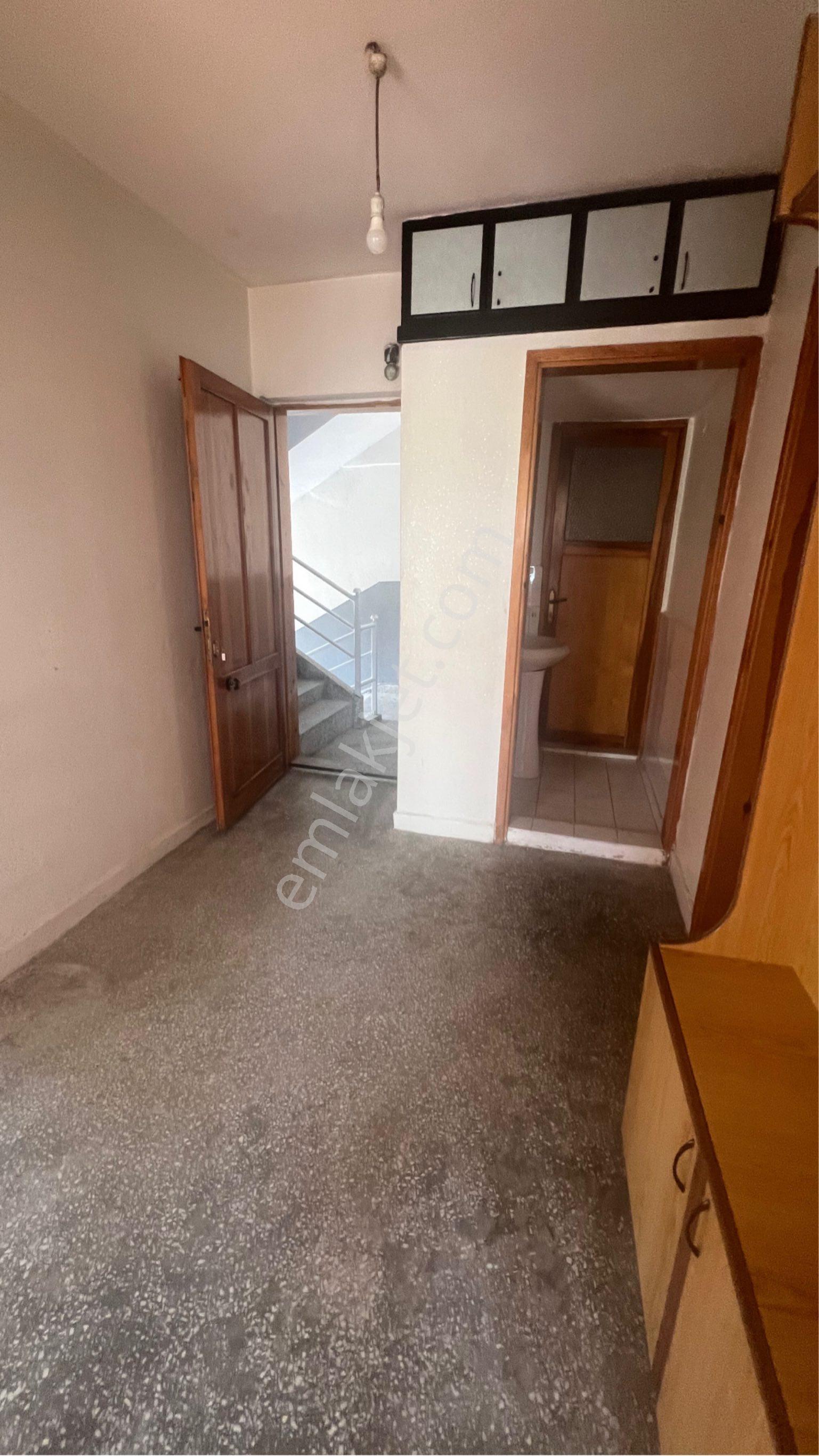 Kiralık Daire Fatih Mahallesi’nde 2 + 1 Yüksek Zemin Doğalgazlı - Görsel 11