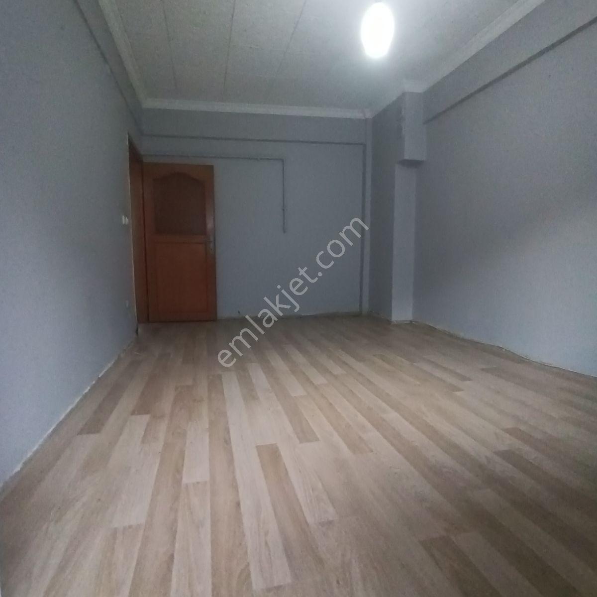 Kağıthane Merkezede Kiralık Büyük Balkonlu Manzaralı Daire - Görsel 15