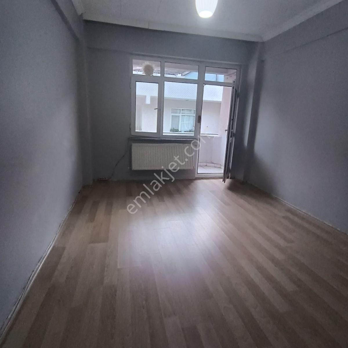 Kağıthane Merkezede Kiralık Büyük Balkonlu Manzaralı Daire - Görsel 17