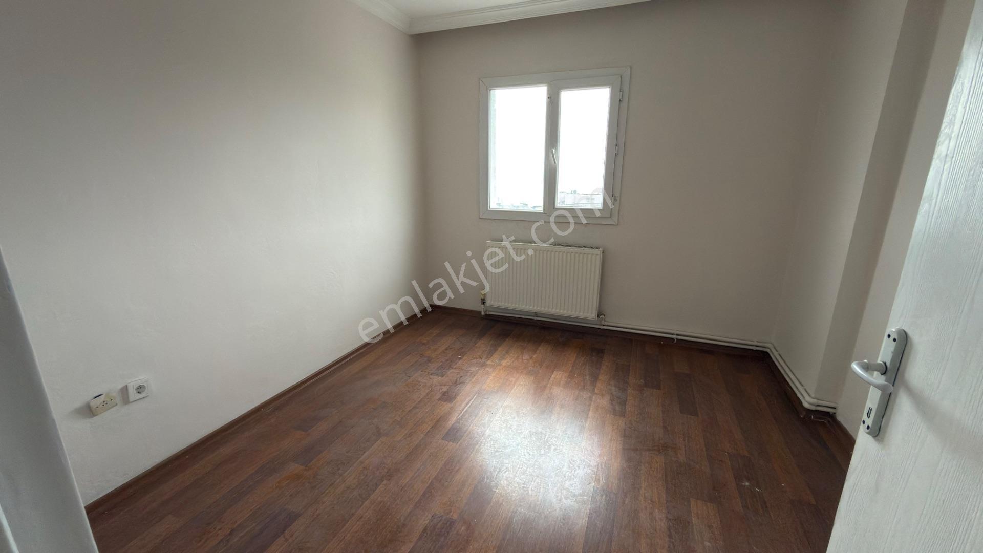 Evka-4 Son Durak’ta Deniz Manzaralı, Otoparklı, Doğalgazlı Bakımlı 2+1 Ara Kat Daire - Görsel 14