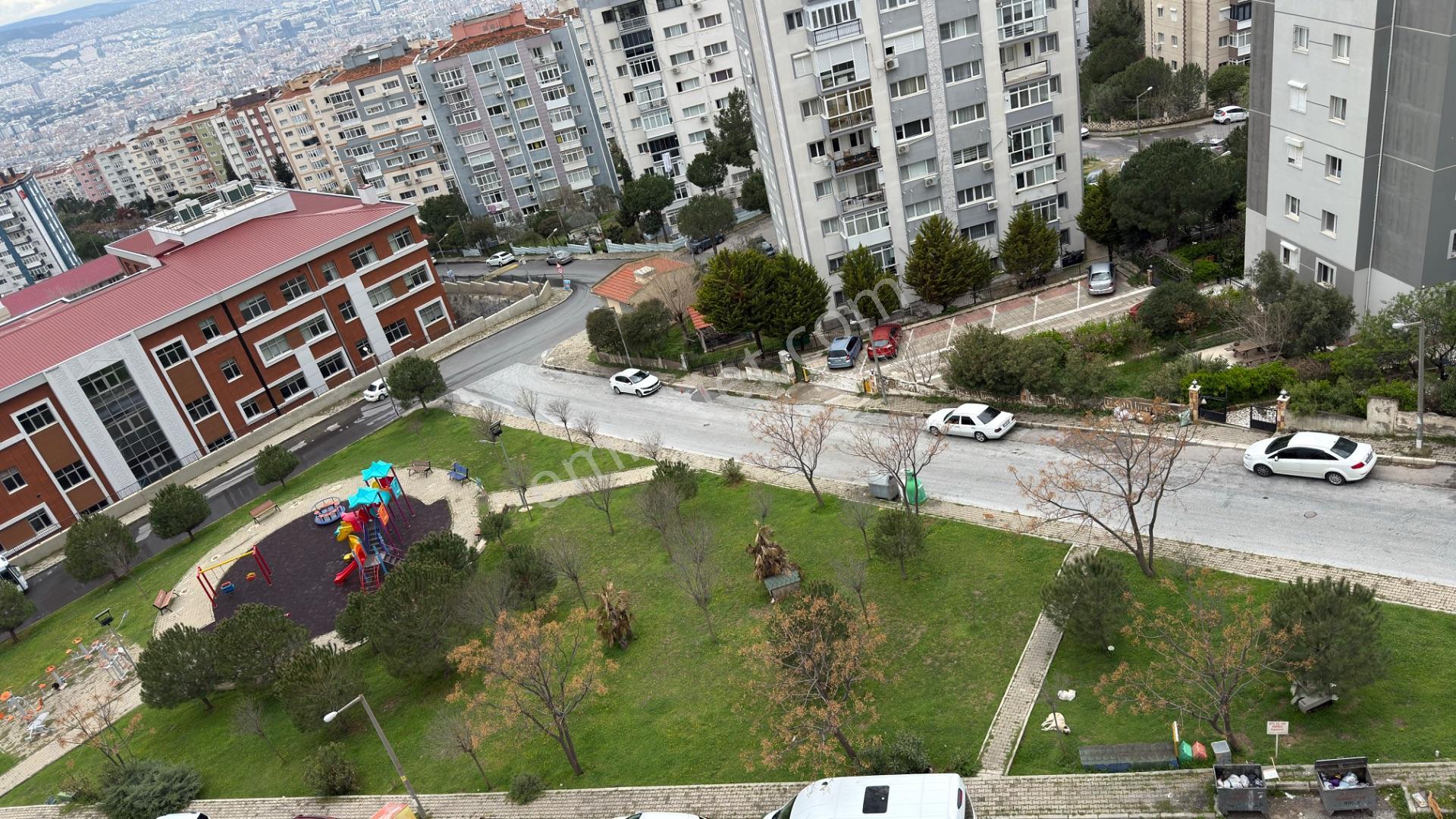 Evka-4 Son Durak’ta Deniz Manzaralı, Otoparklı, Doğalgazlı Bakımlı 2+1 Ara Kat Daire - Görsel 22
