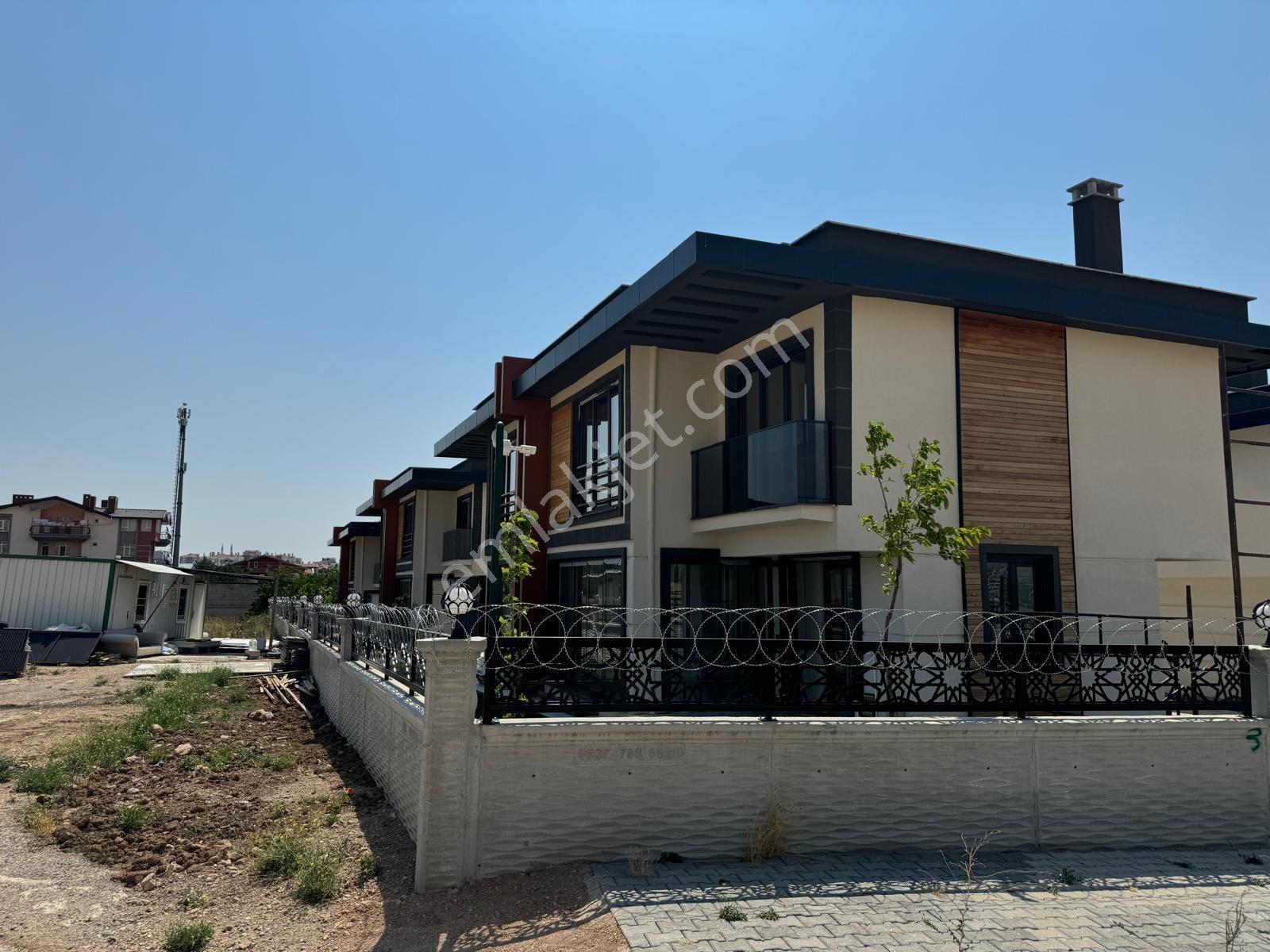 Emrah Çiftci'den Selçuklu Yazır Mah.şafak Caddesi Civarı Satılık 5+1 Ultra Lüks Dubleks Villa - Görsel 31