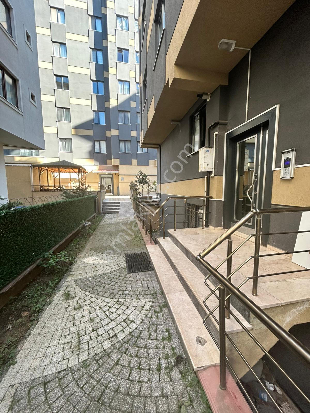 Evim Firmalarına Uygun Geniş Bahçe Kullanımlı Keyifli 1+1 Daire - Görsel 23
