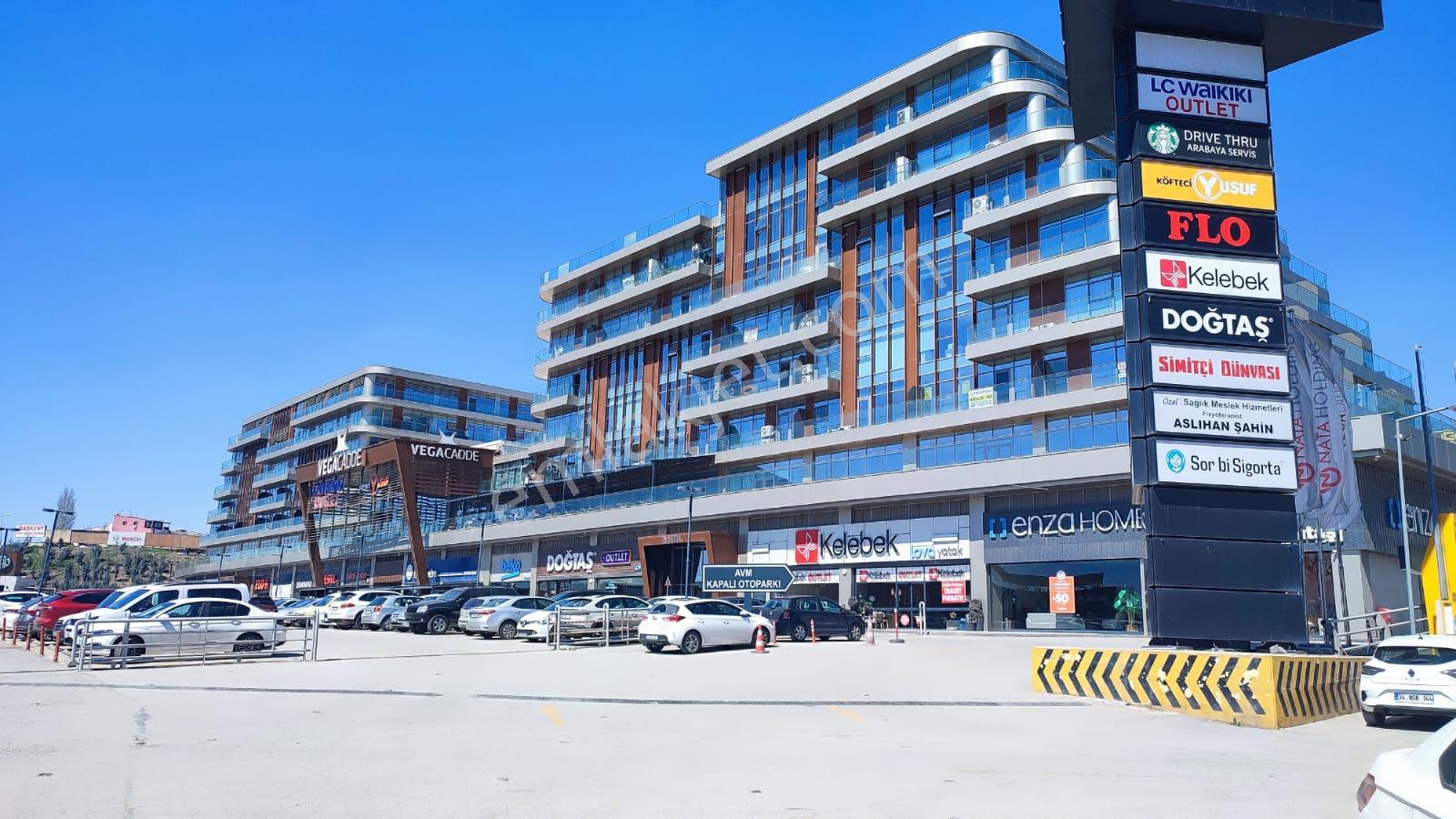 Vega Cadde Avm Kiralık 1+1 Köşe Büro & Ofis - Görsel 2