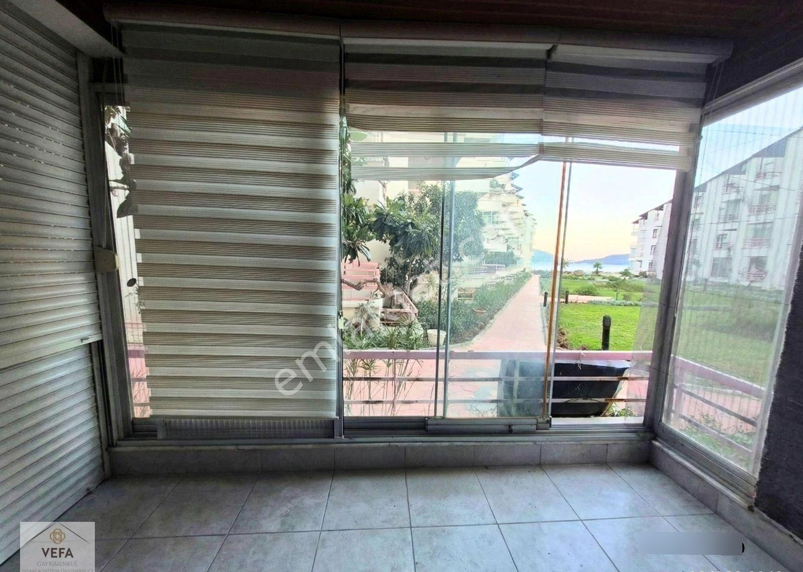Marmaris Sitelerde Denize Sıfır, Özel Plajlı 1+1 Daire - Görsel 3