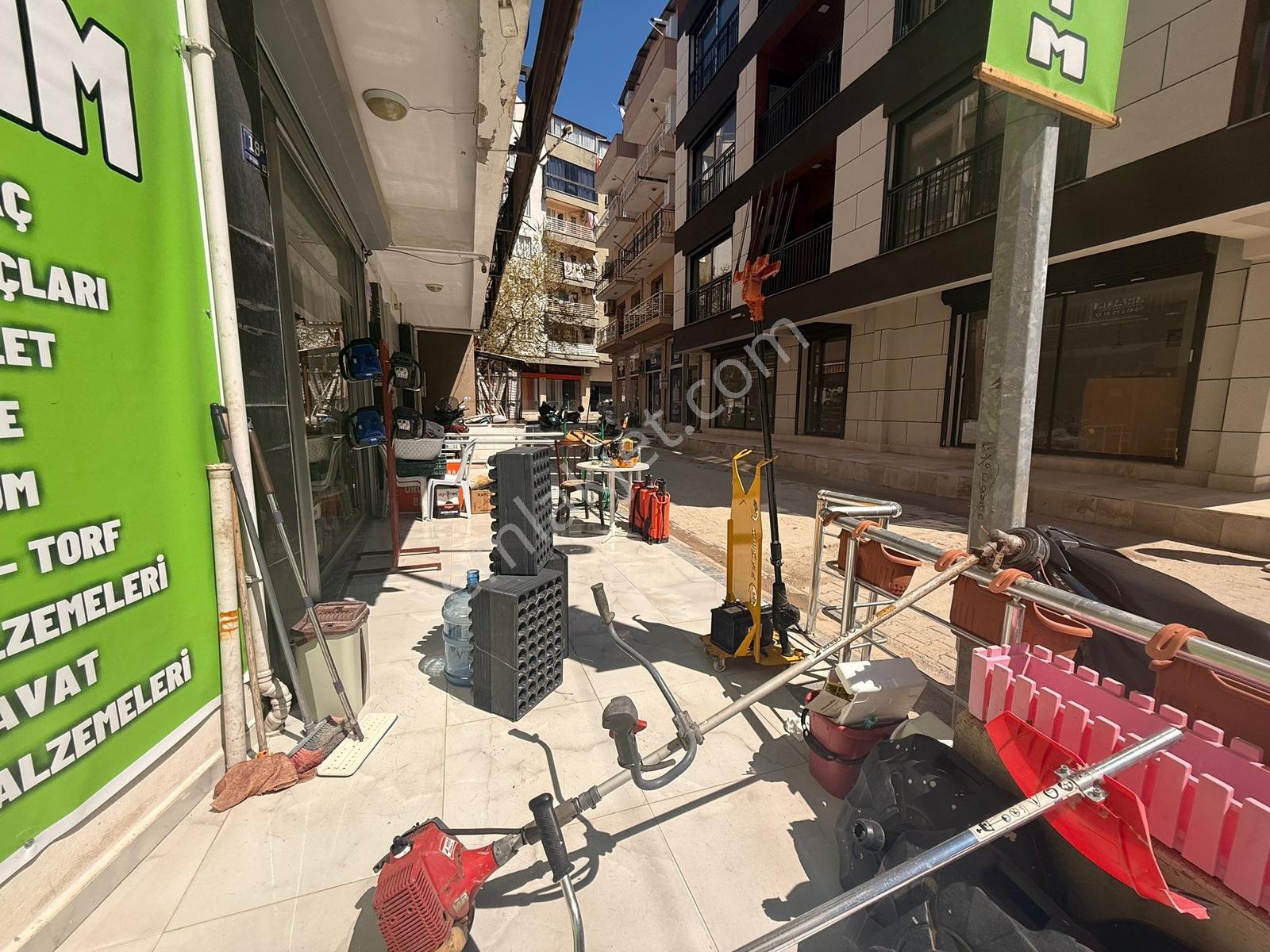Kuşadası Merkezde Yatırımlık Satılık Dükkan! - Görsel 5