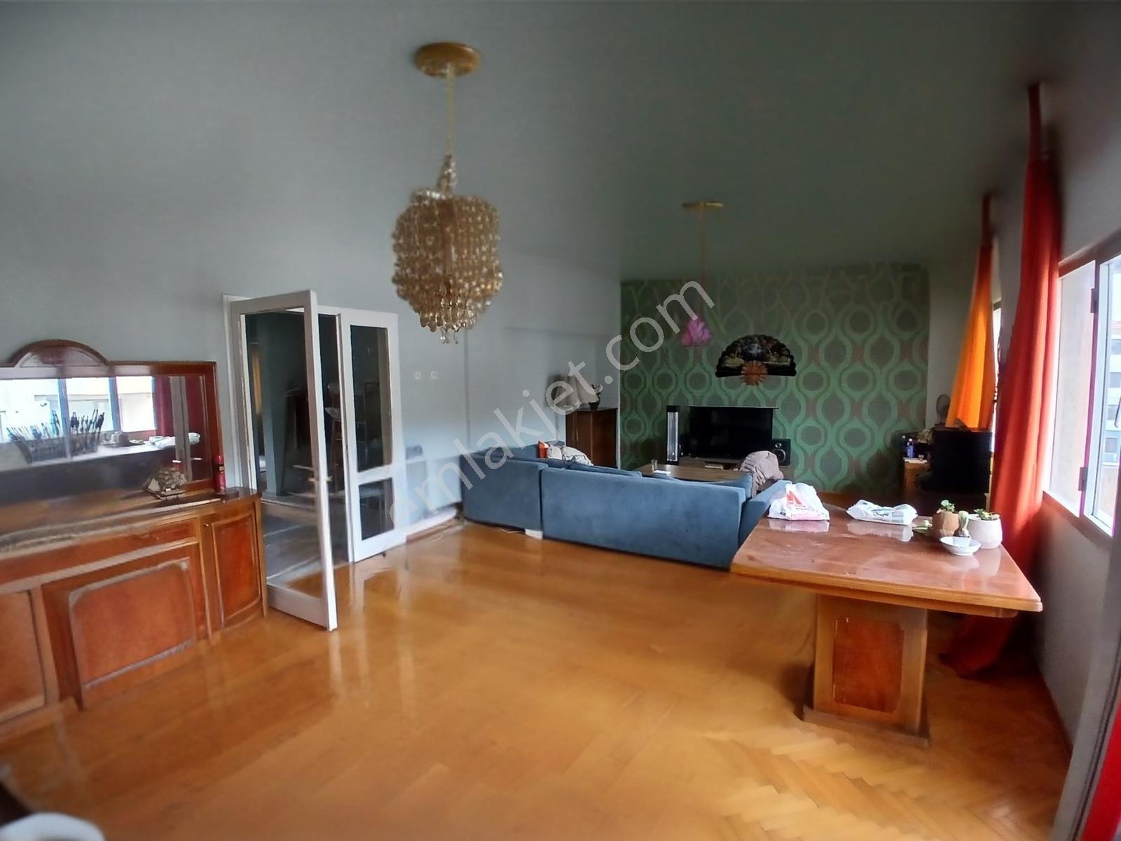 Alaybey Çarşıda 175 M2 Geniş 3+1 Satılık Daire Yatırımlık - Görsel 3