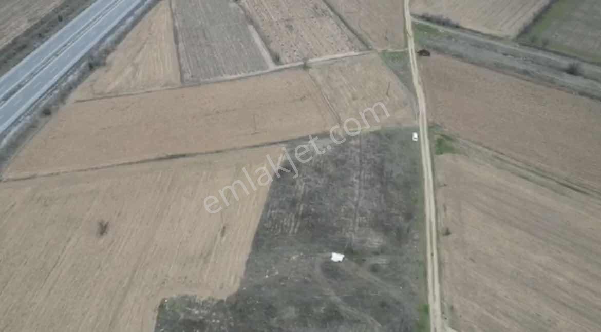 Net Premiumdan Antalya Yoluna 70 Metre Mesafede Yatırımlık Arsa - Görsel 4