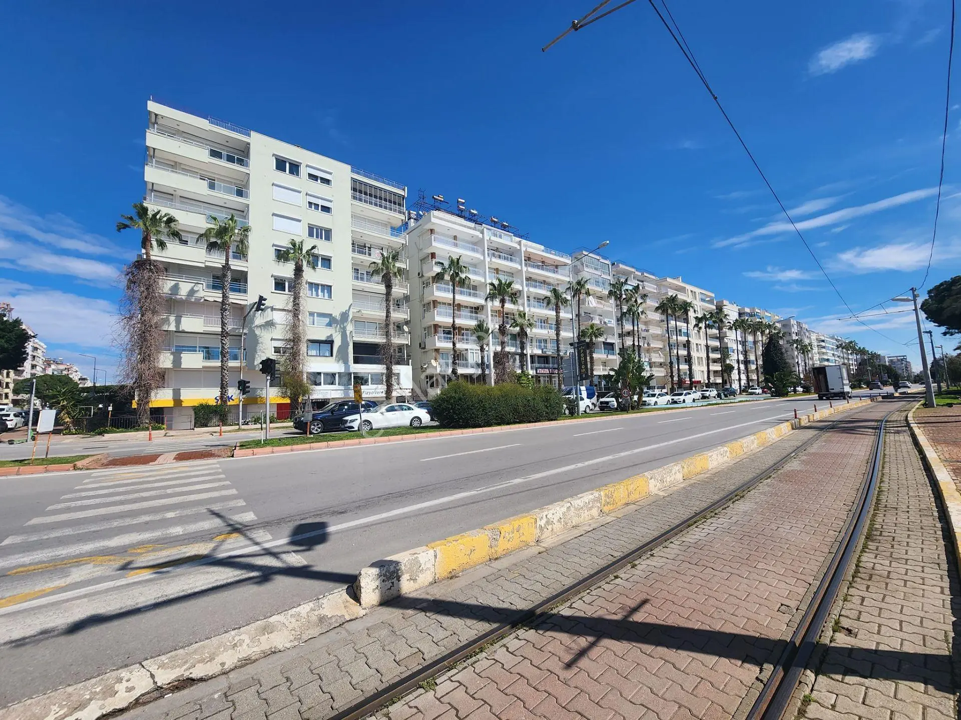 Konyaaltı Cad.de Satılık Deniz Gören 3+1 Gk 175 M2 Daire