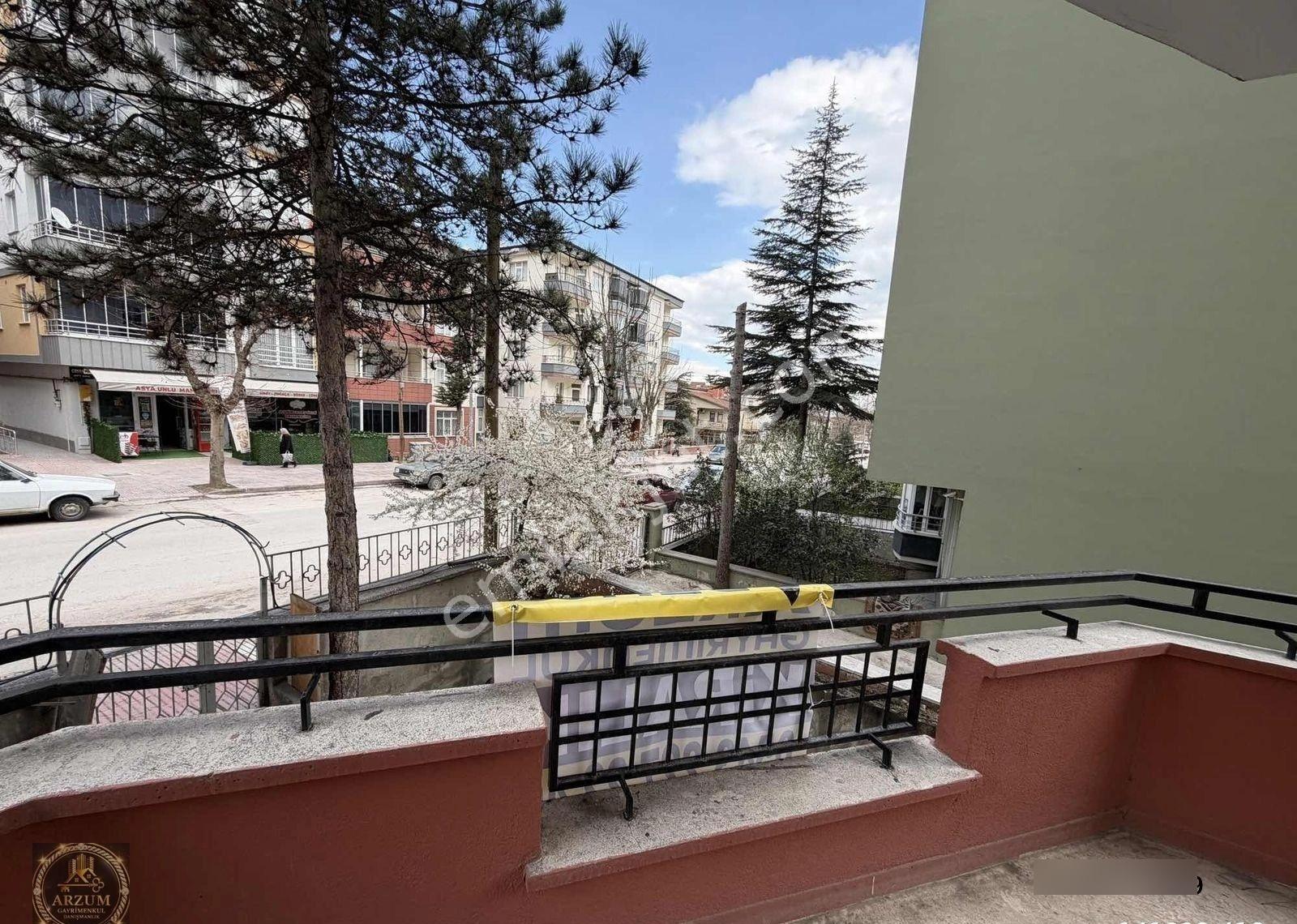 Arzum Gayrimenkul Danışmanlıktan 4+1 Bakımlı Daire - Görsel 23