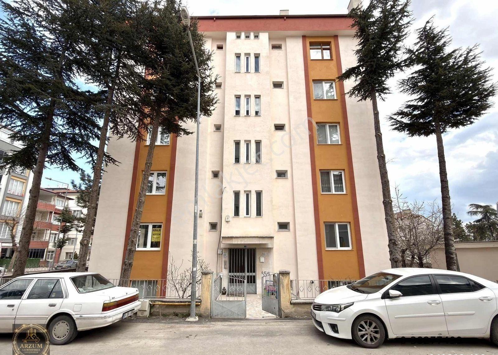Arzum Gayrimenkul Danışmanlıktan 4+1 Bakımlı Daire - Görsel 17