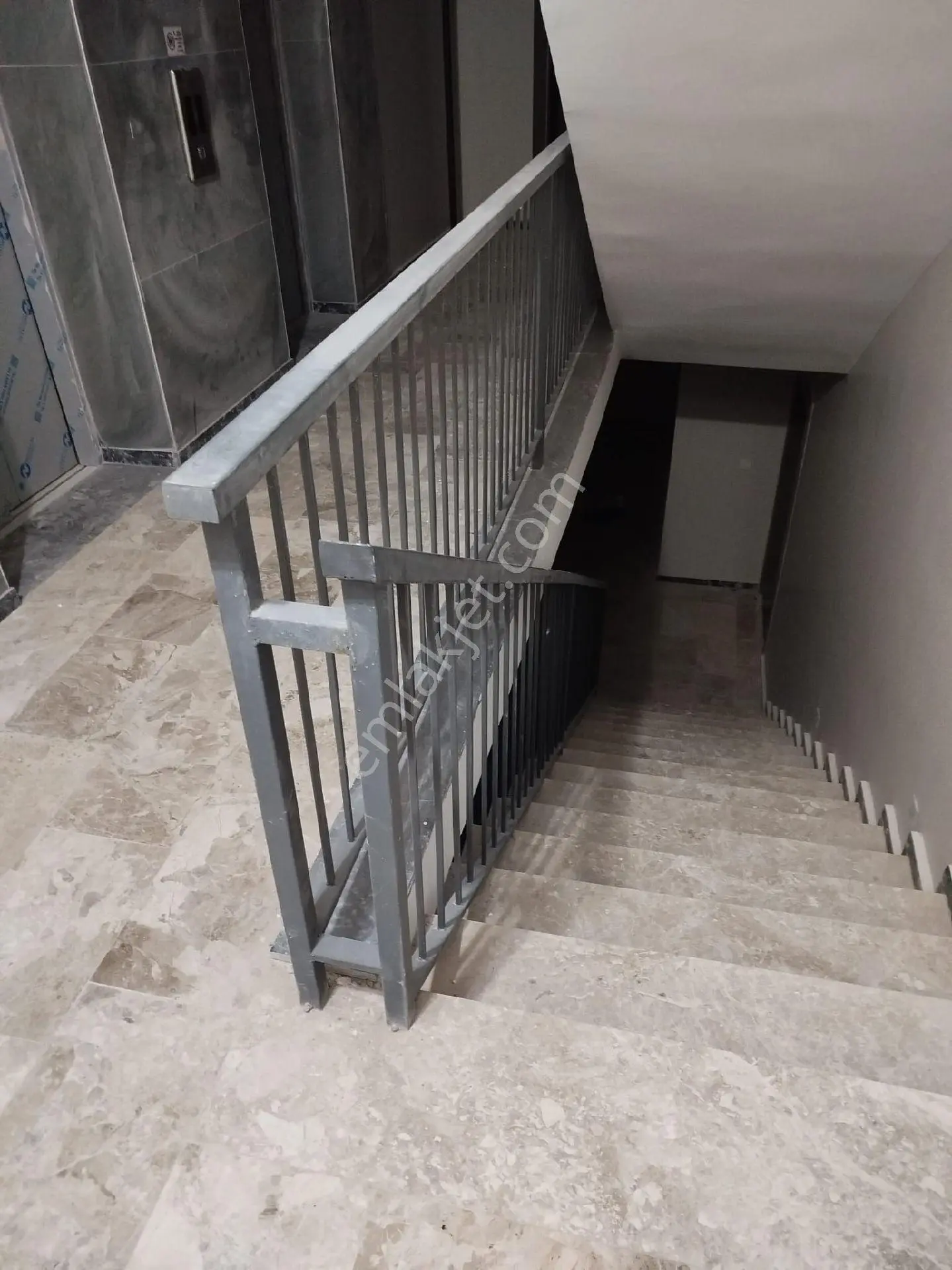İzmir Buca Şirinyer İzban Yakını 1+1 Sıfır Ara Kat Daire Satılık - Görsel 2