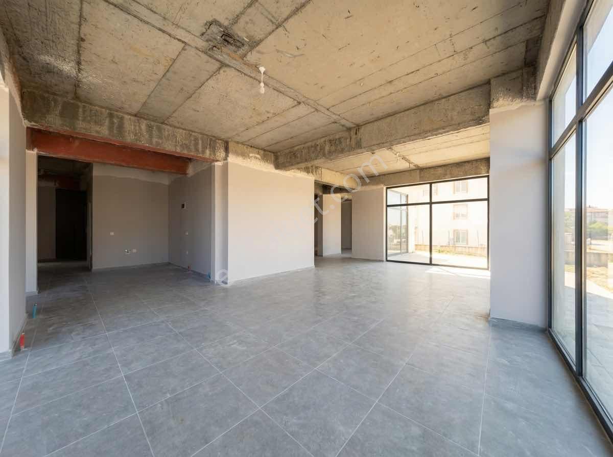 Mahmutpaşa'da Cadde Üzerı 200 M2 Depolu Kiralık Dükkan - Görsel 7