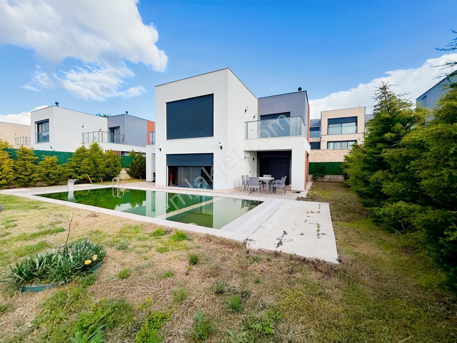 Full Deniz Manzaralı 4+1 Satılık Villa - Görsel 11