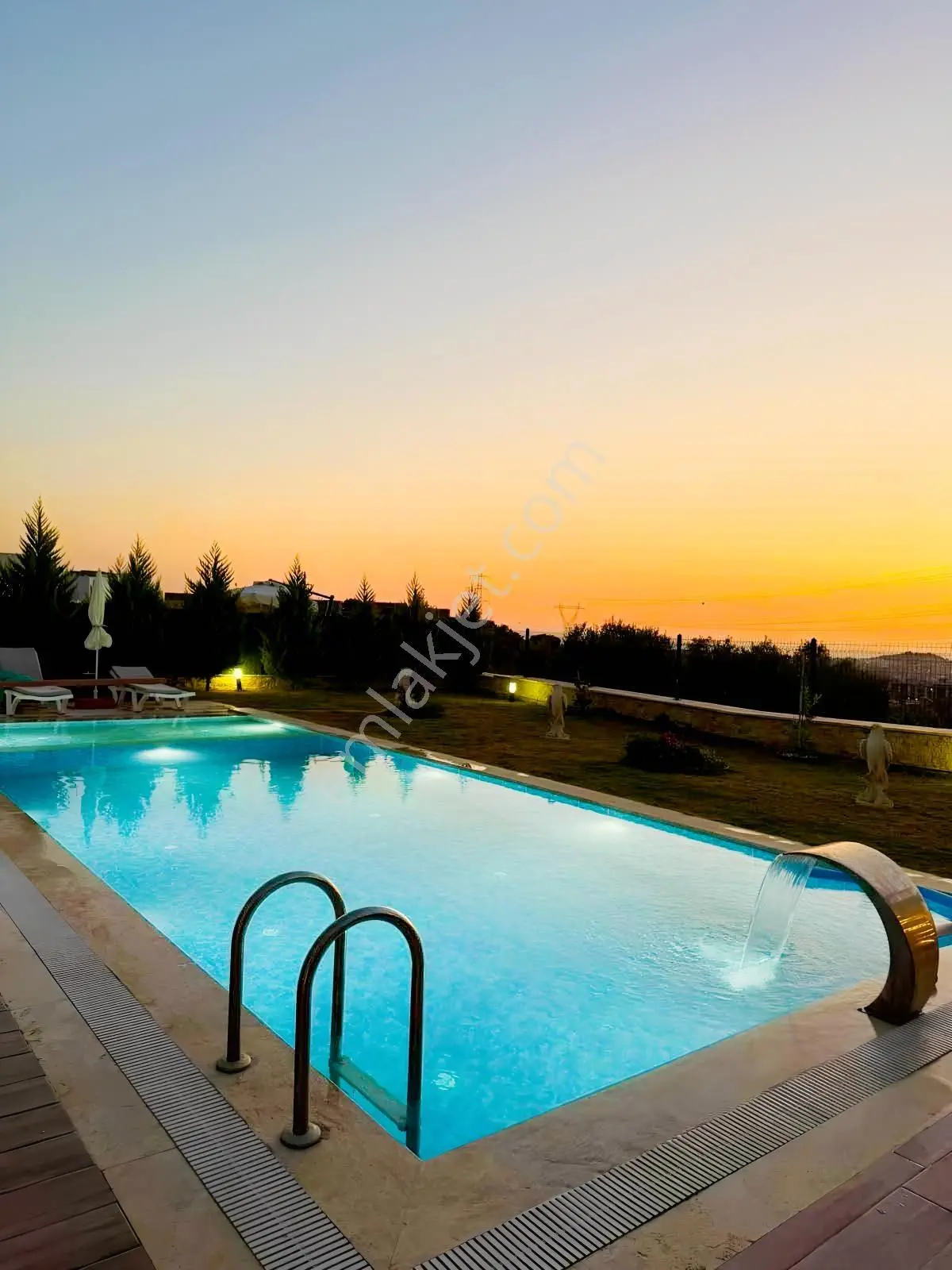 Full Deniz Manzaralı 4+1 Satılık Villa