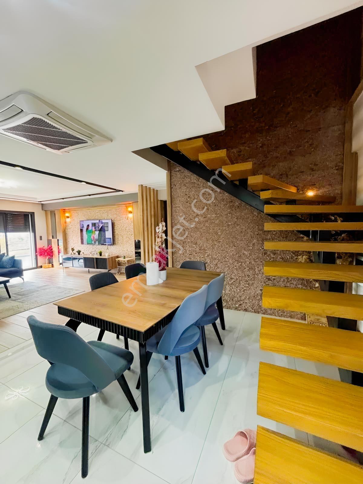 Full Deniz Manzaralı 4+1 Satılık Villa - Görsel 22