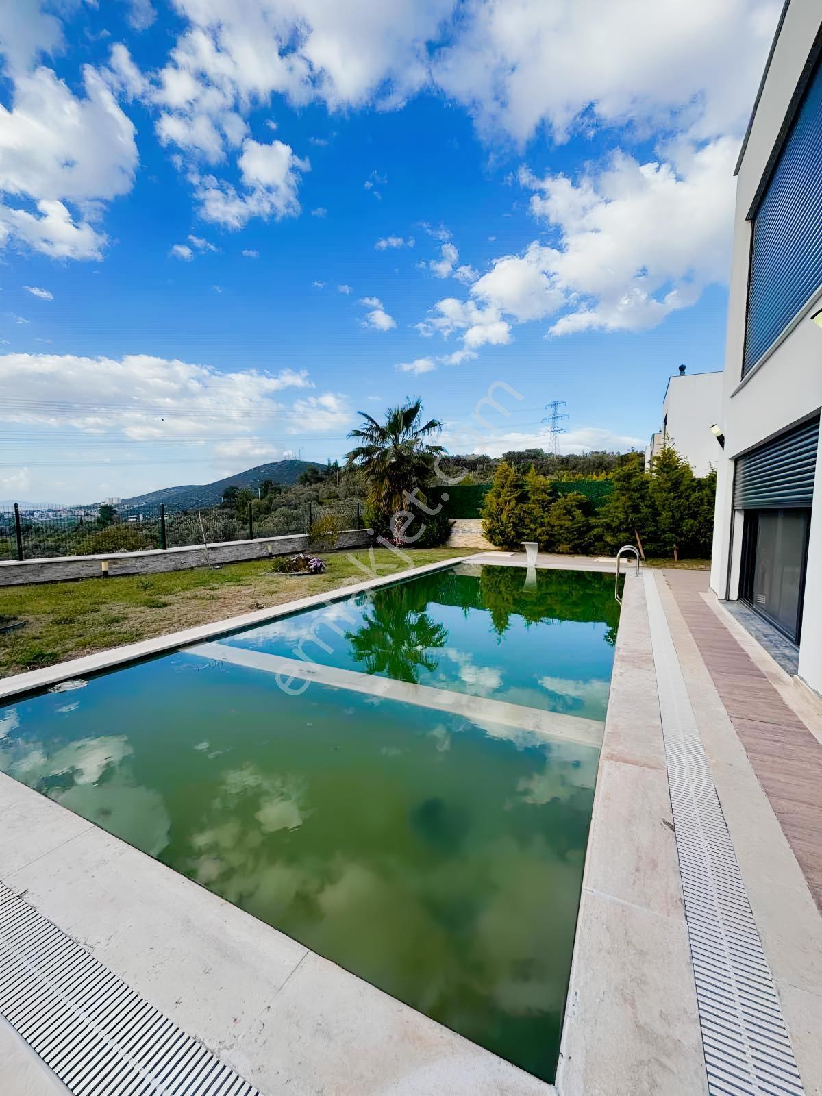 Full Deniz Manzaralı 4+1 Satılık Villa - Görsel 12