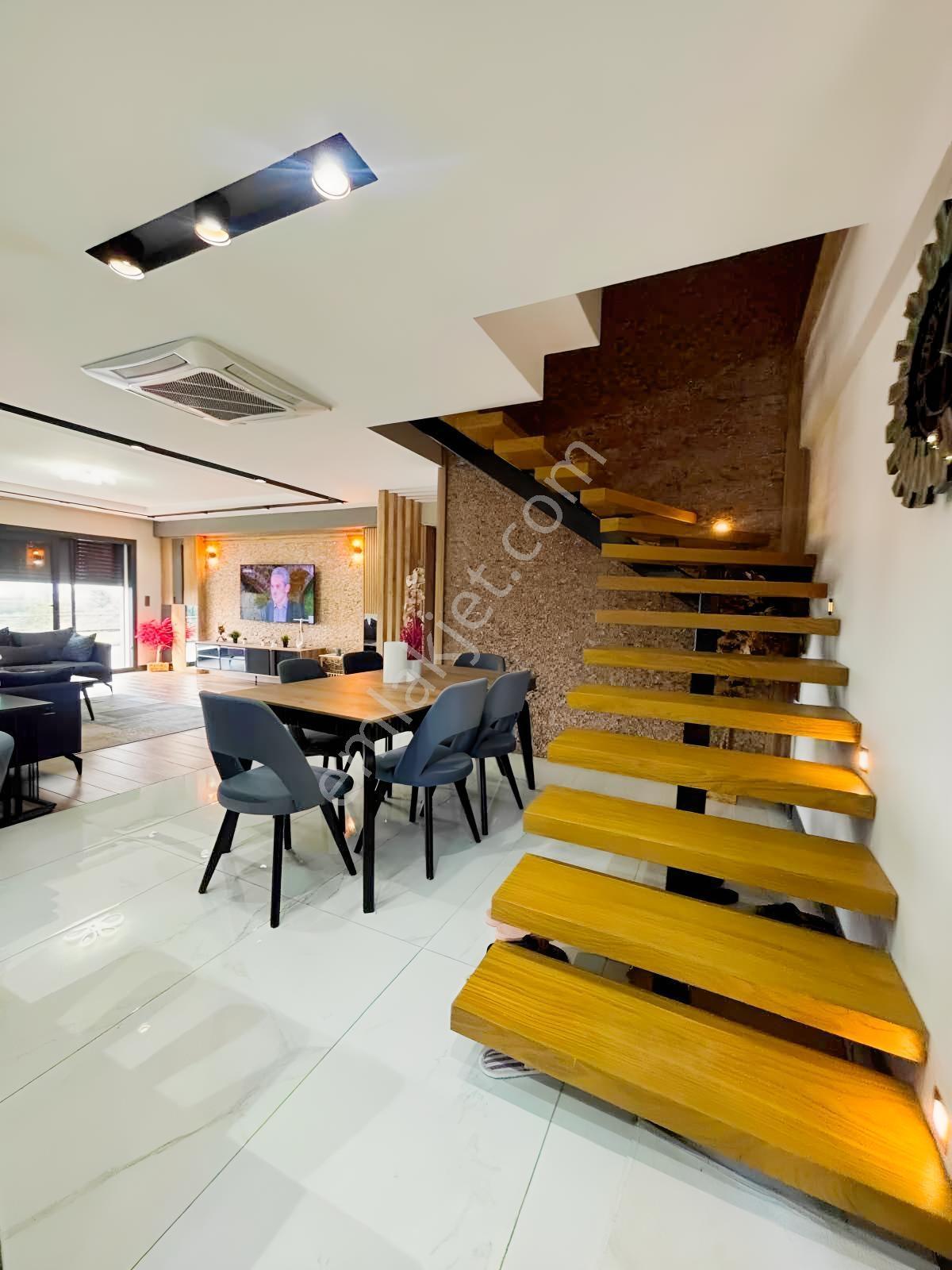 Full Deniz Manzaralı 4+1 Satılık Villa - Görsel 7