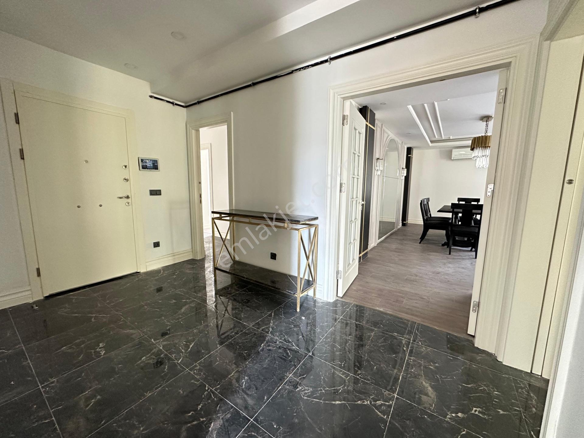 Azur Marmara Sitesinin En Geniş Kullanım Alanı 5+1 Satılık Daire - Görsel 7