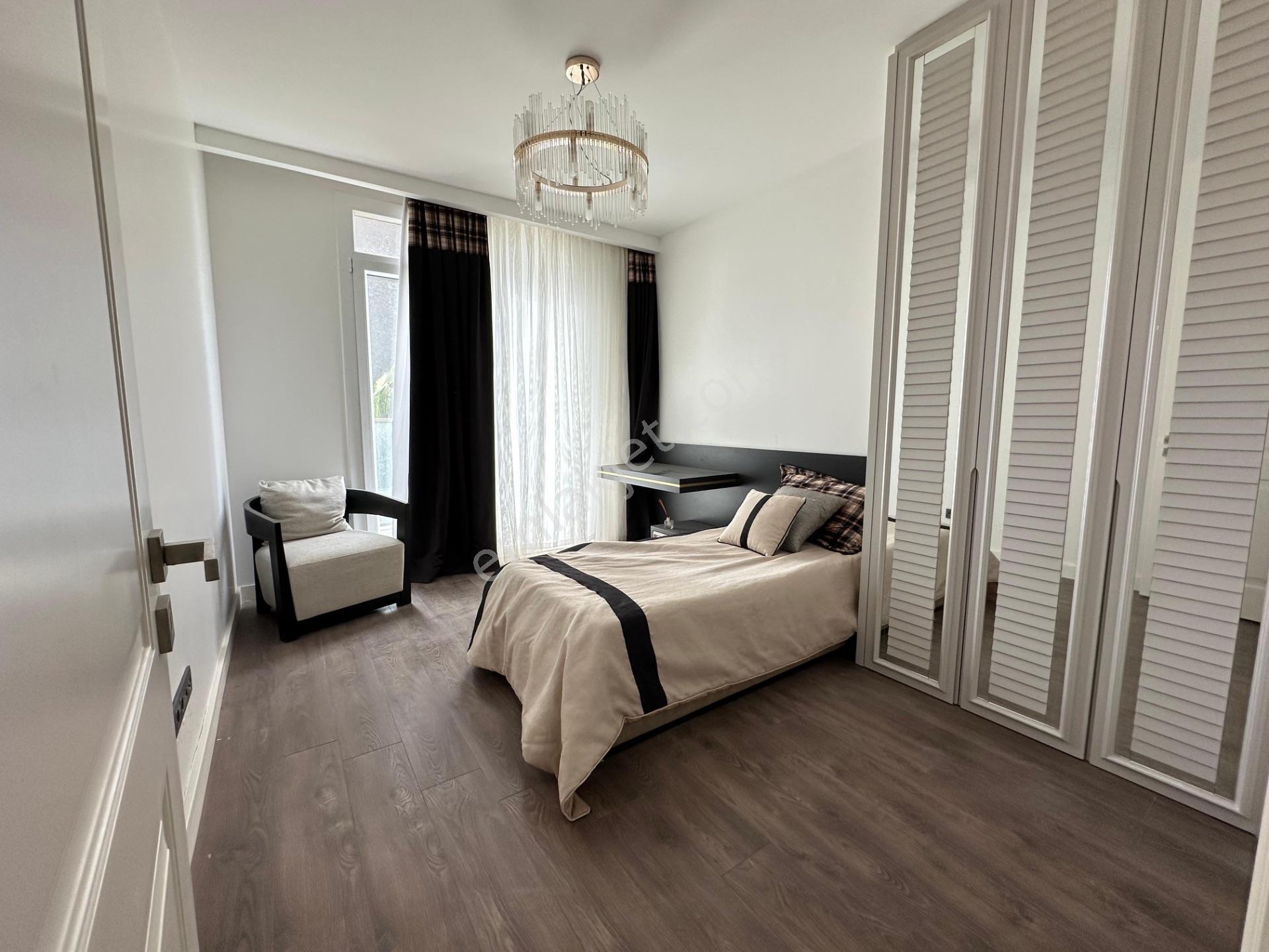 Azur Marmara Sitesinin En Geniş Kullanım Alanı 5+1 Satılık Daire - Görsel 33