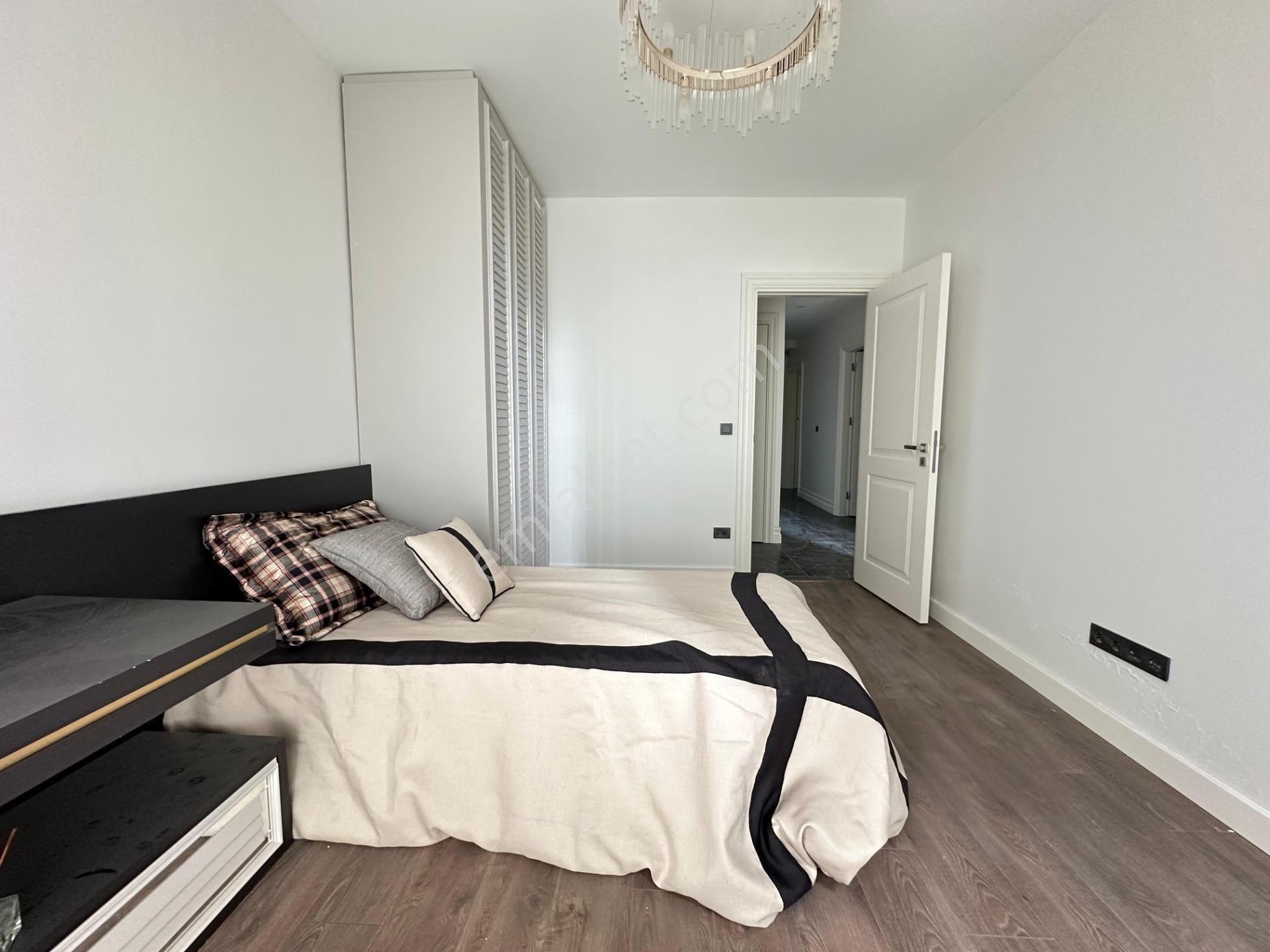 Azur Marmara Sitesinin En Geniş Kullanım Alanı 5+1 Satılık Daire - Görsel 34