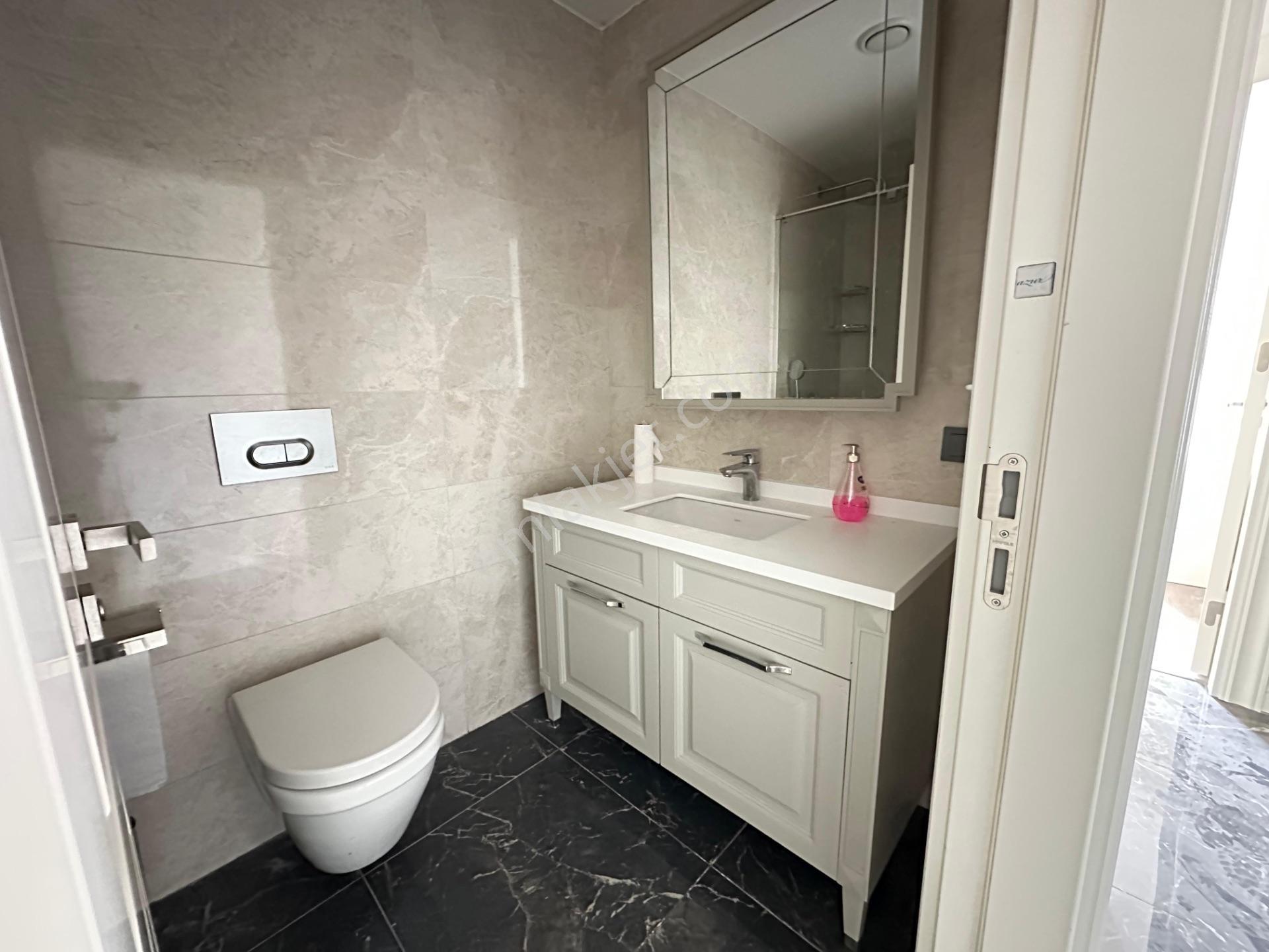 Azur Marmara Sitesinin En Geniş Kullanım Alanı 5+1 Satılık Daire - Görsel 30