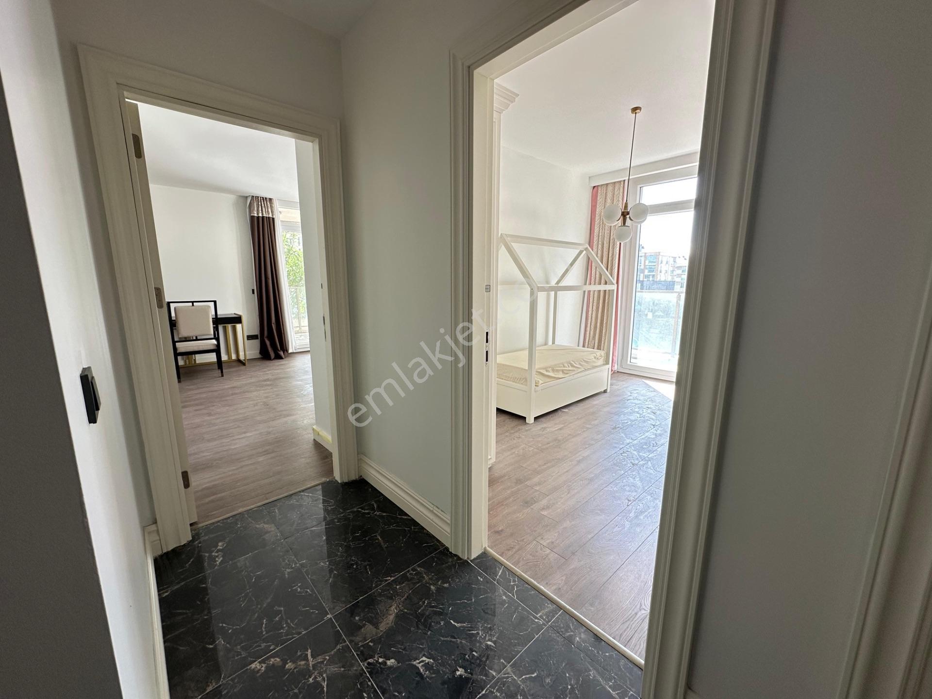 Azur Marmara Sitesinin En Geniş Kullanım Alanı 5+1 Satılık Daire - Görsel 4