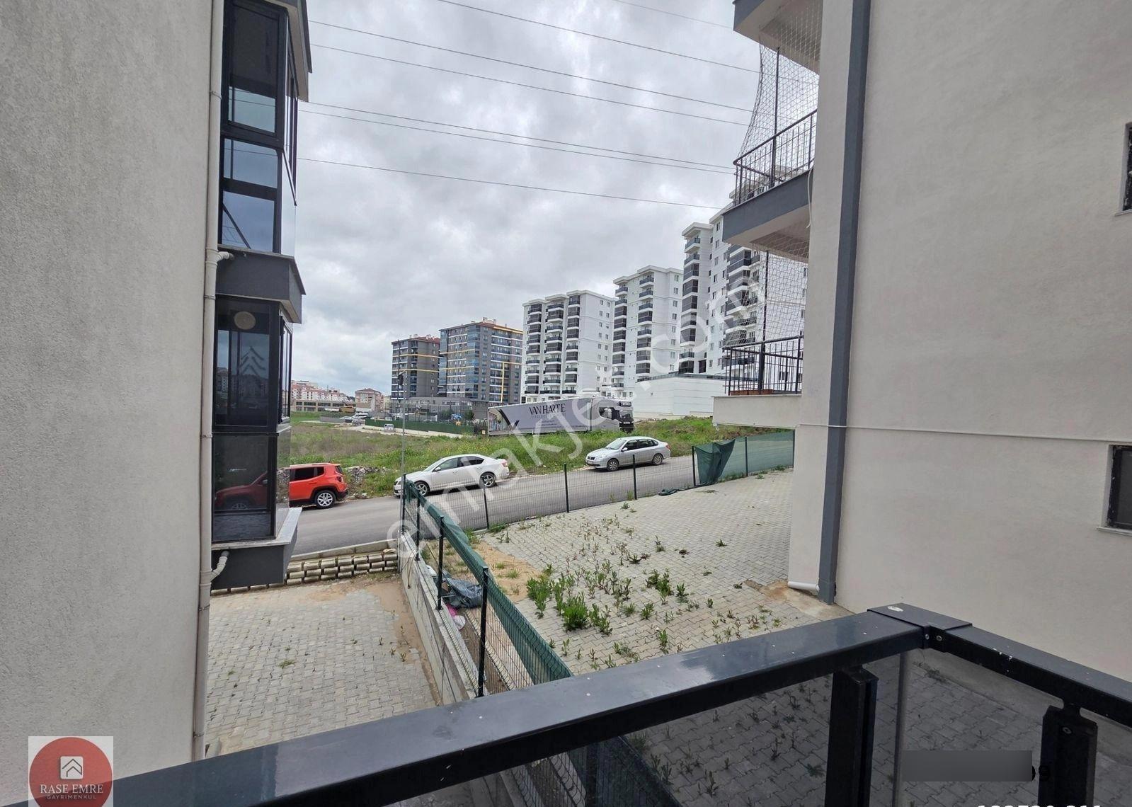Edirne Merkez Cumhuriyet Mahallesi Abdi İpekçi Caddesi Sıfır Kiralık 1+1 Daire - Görsel 2