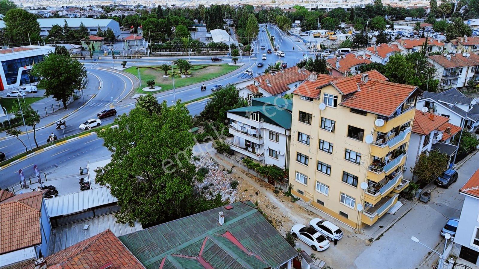 Mithatpaşada Merkezi Konumda 2 Katlı Satılık Komple Bina - Görsel 4