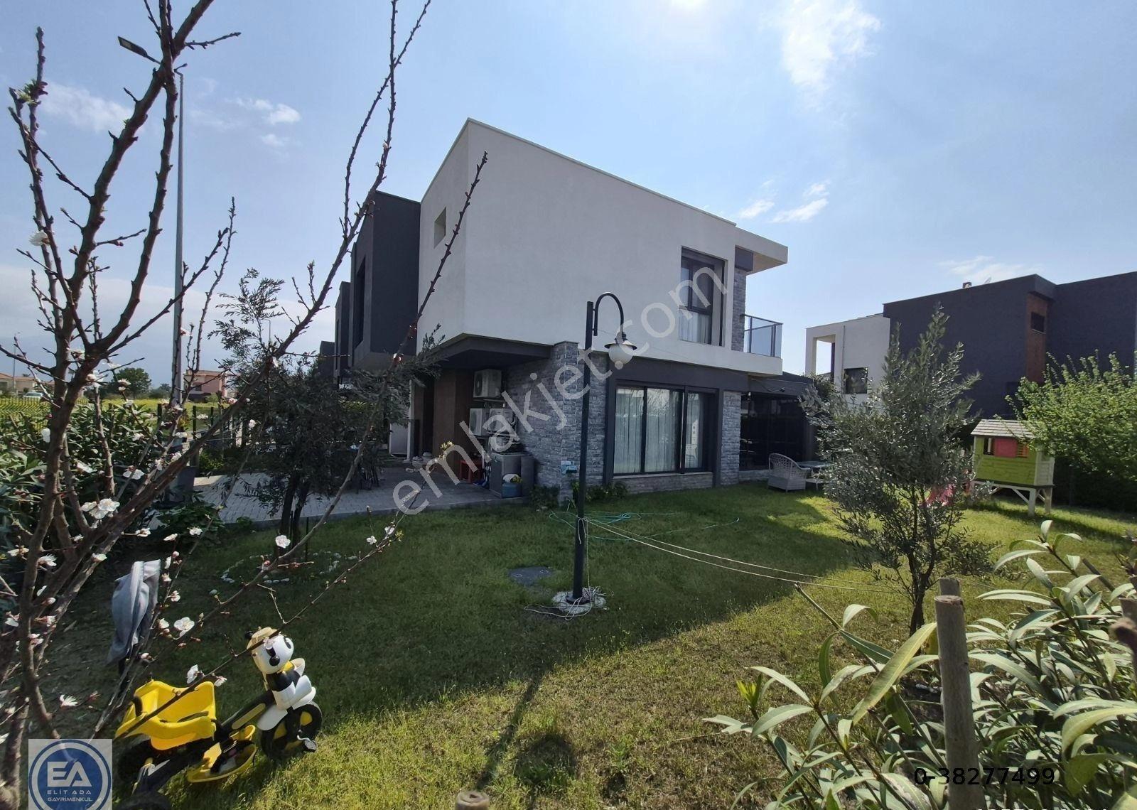 Kuşadası Davutlar Satılık 3+1 Villa Köşe Konumlu Villa - Görsel 5